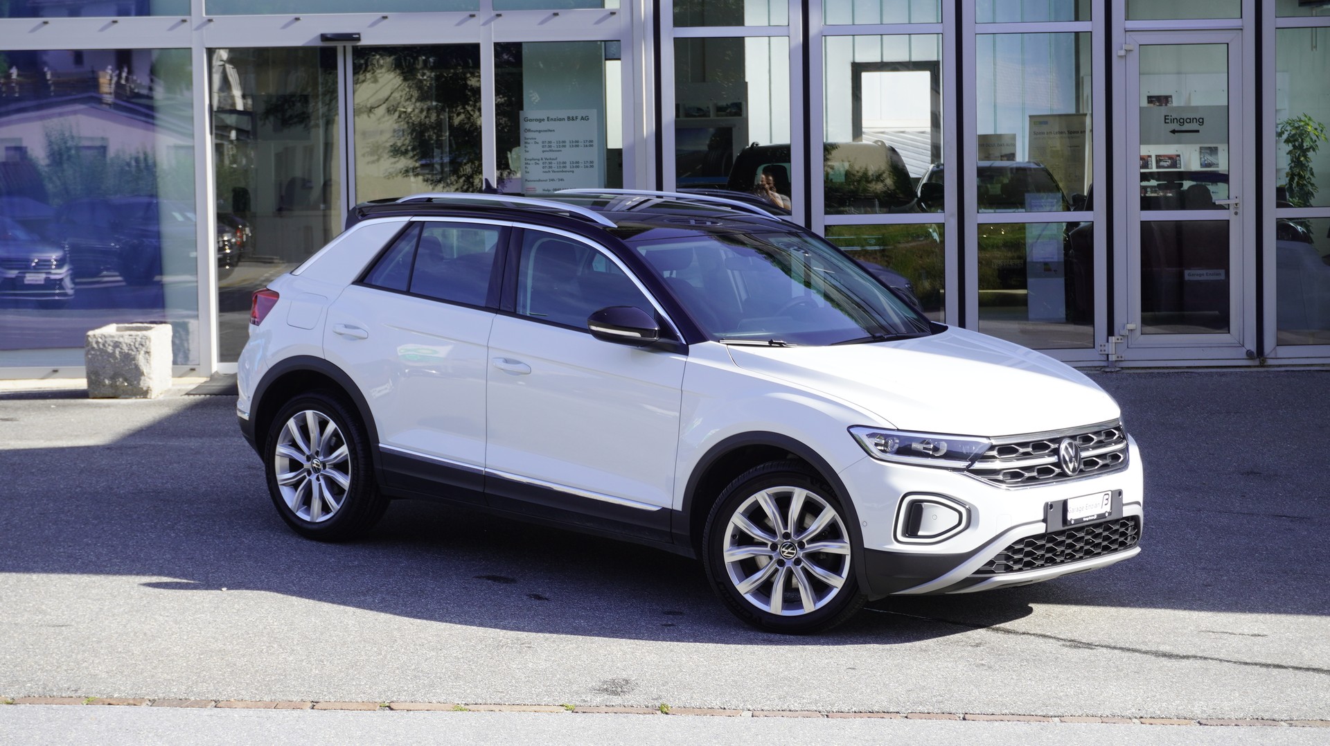 VW T-Roc 2.0 TSI Style DSG 4Motion-image-5