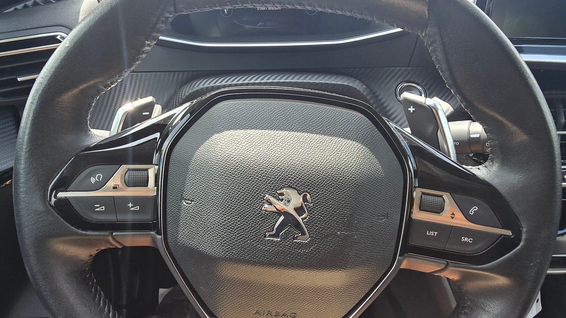 PEUGEOT 208 1.2 PureTech Allure EAT8-image-20