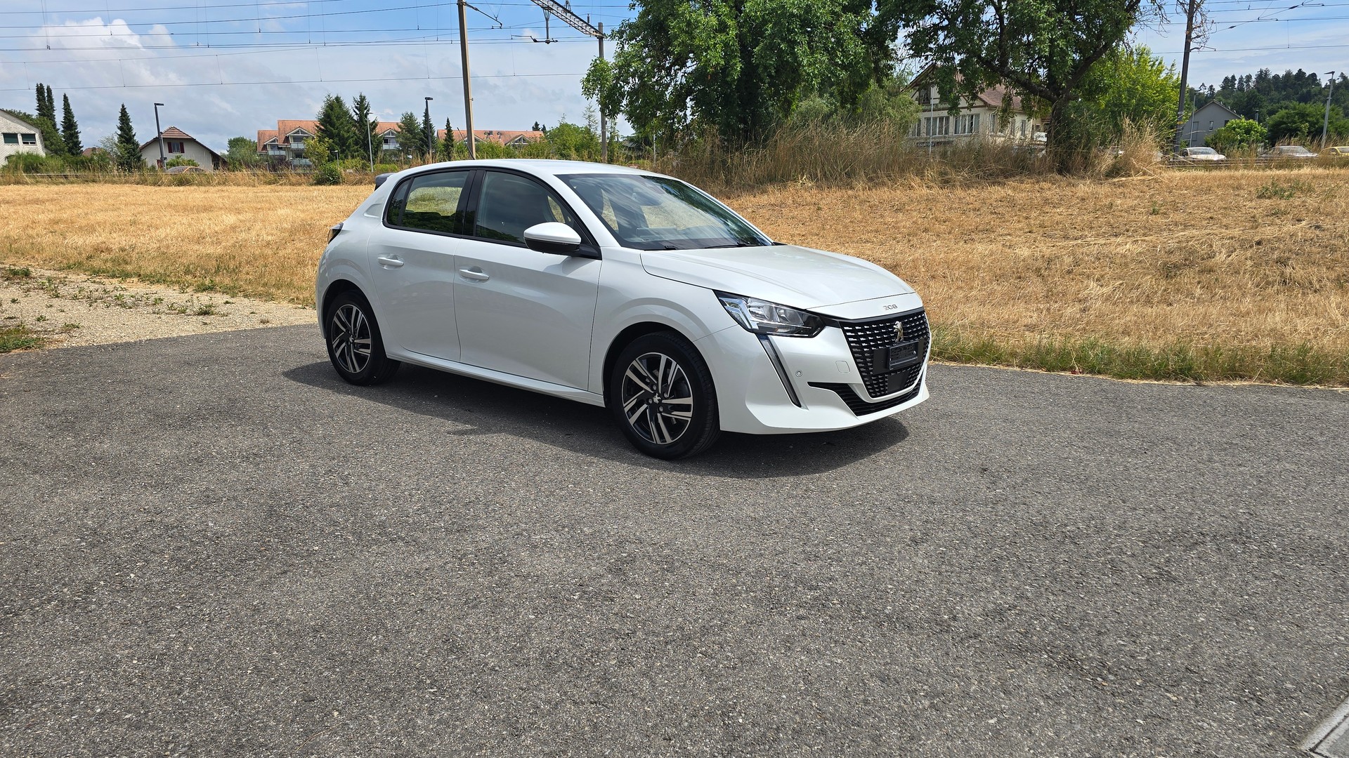 PEUGEOT 208 1.2 PureTech Allure EAT8-image-5
