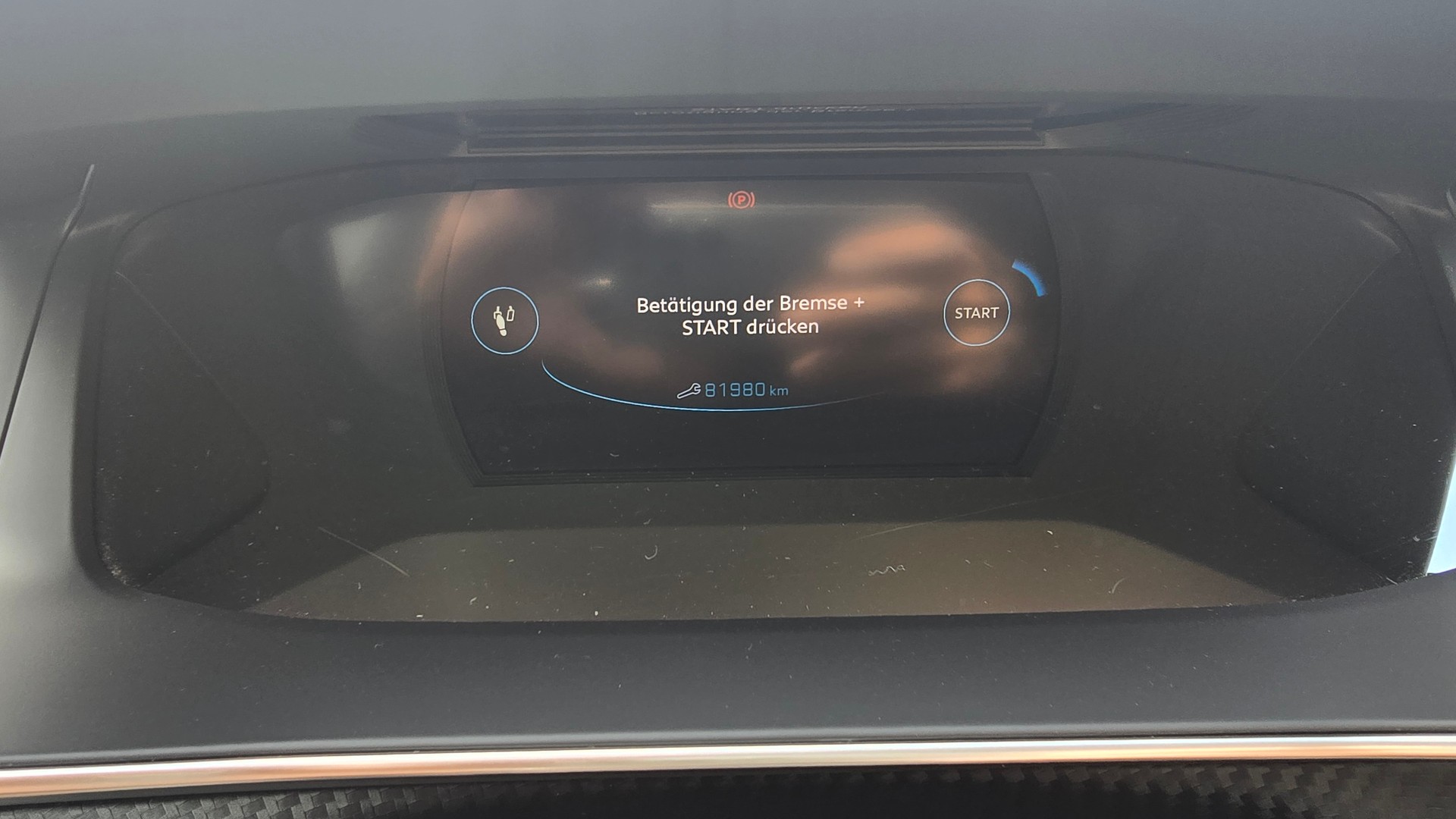 PEUGEOT 208 1.2 PureTech Allure EAT8-image-21