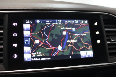 PEUGEOT 308 1.2 PureTech 130 Allure S/S-image-18