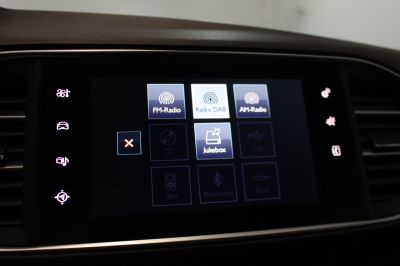 PEUGEOT 308 1.2 PureTech 130 Allure S/S-image-17