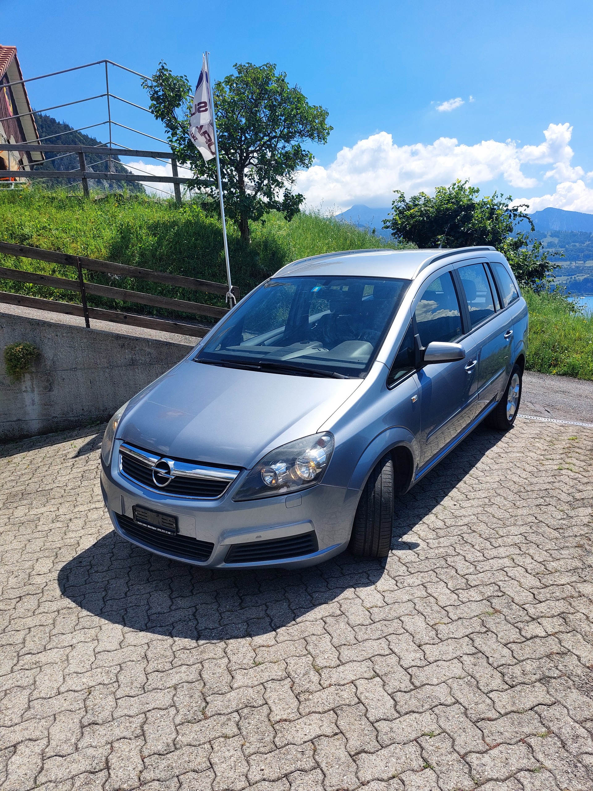 OPEL Zafira 2.2i 16V Enjoy-image-0