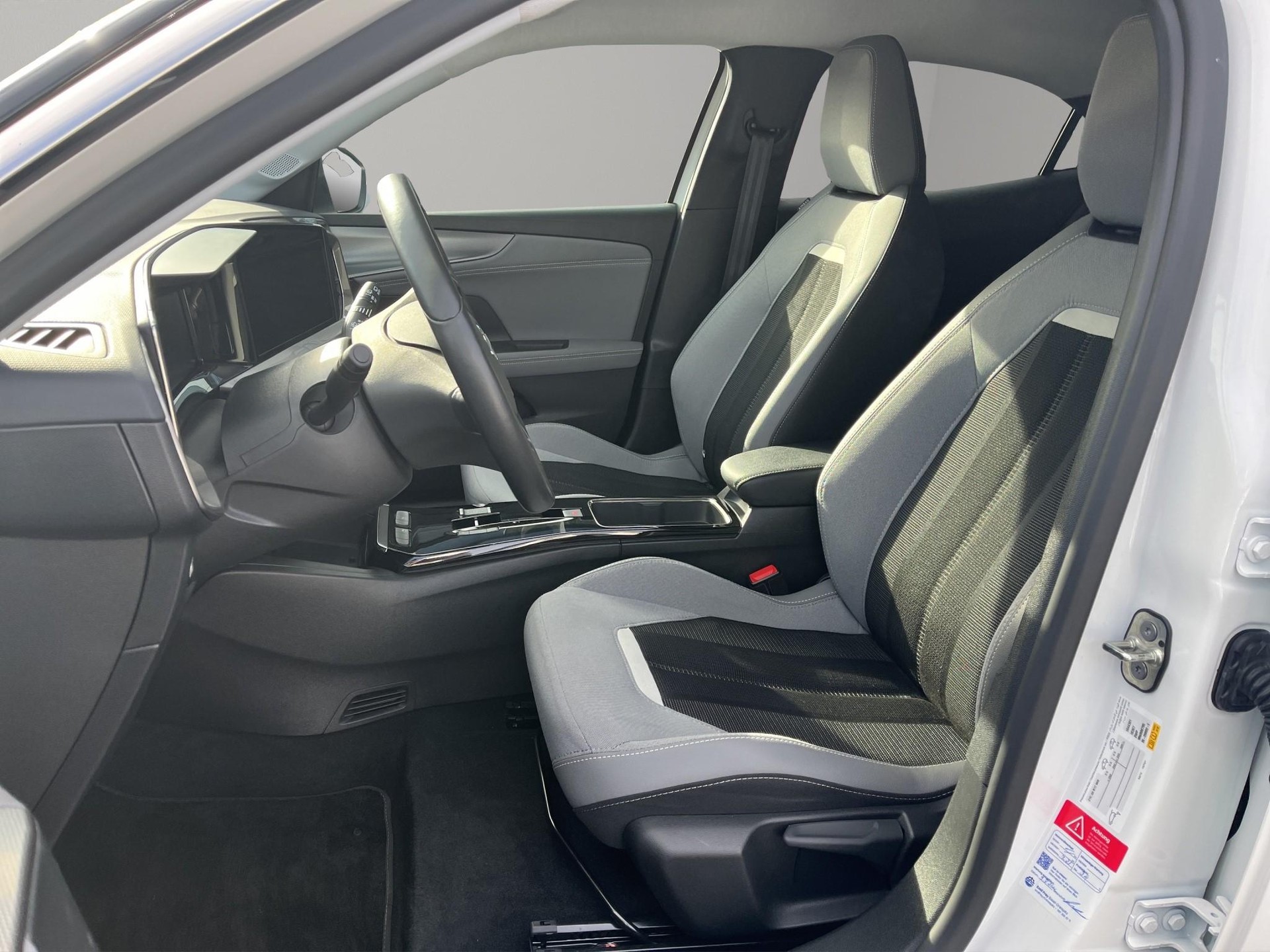 OPEL Mokka-e Elegance-image-1