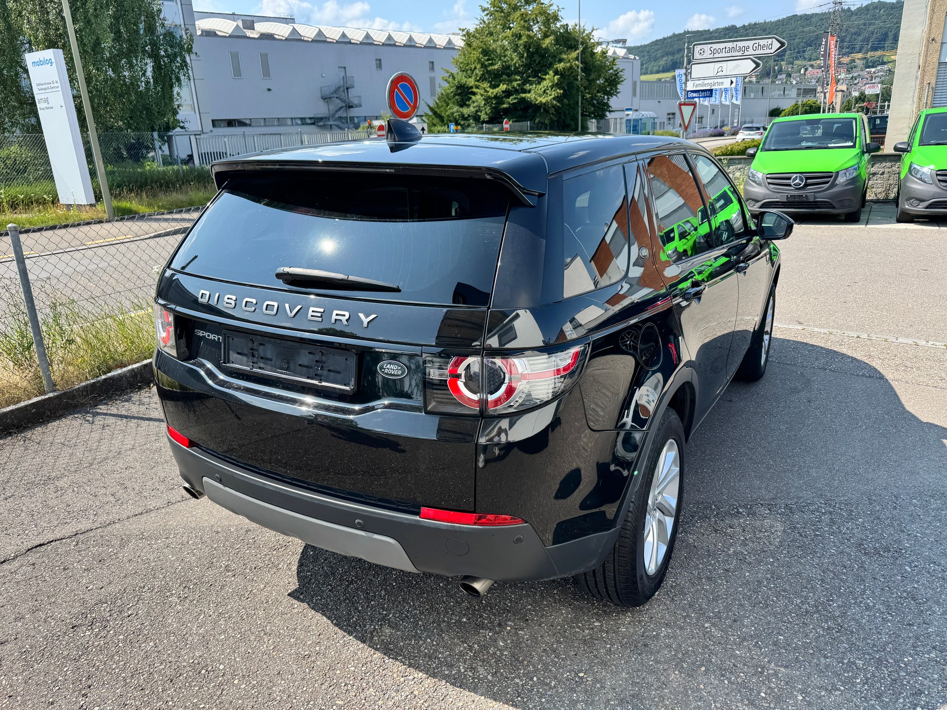 LAND ROVER Discovery Sport 2.0 Si4 HSE AT9-image-4