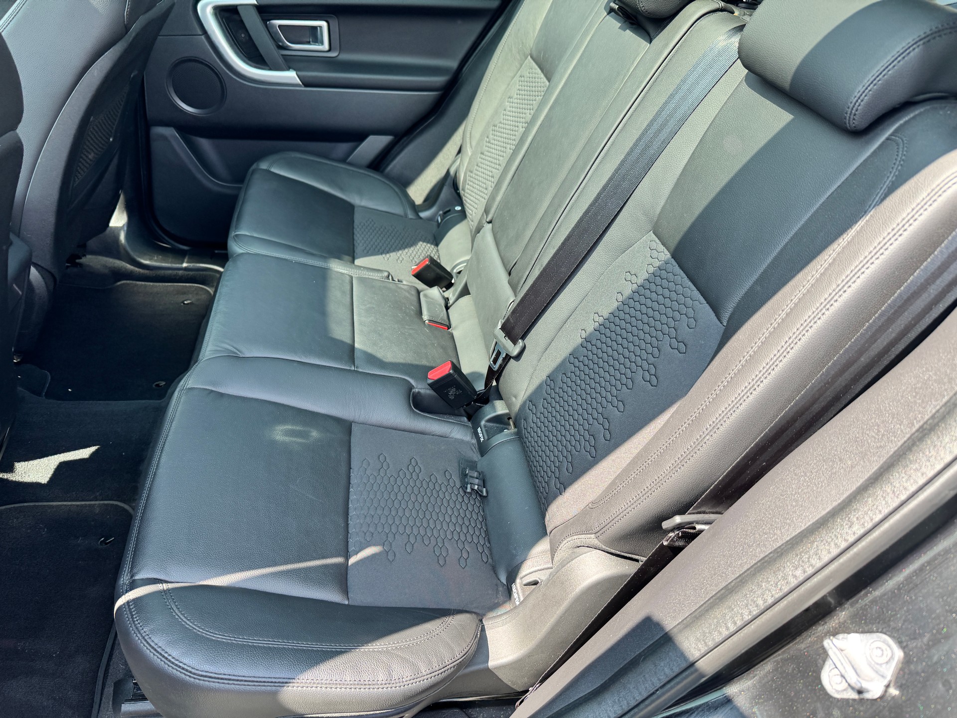 LAND ROVER Discovery Sport 2.0 Si4 HSE AT9-image-7