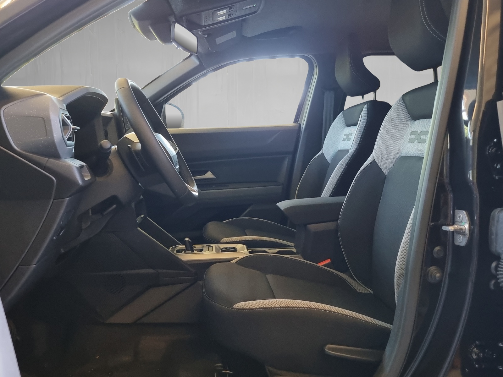 DACIA Duster 1.2 Hybrid Journey 4WD-image-6