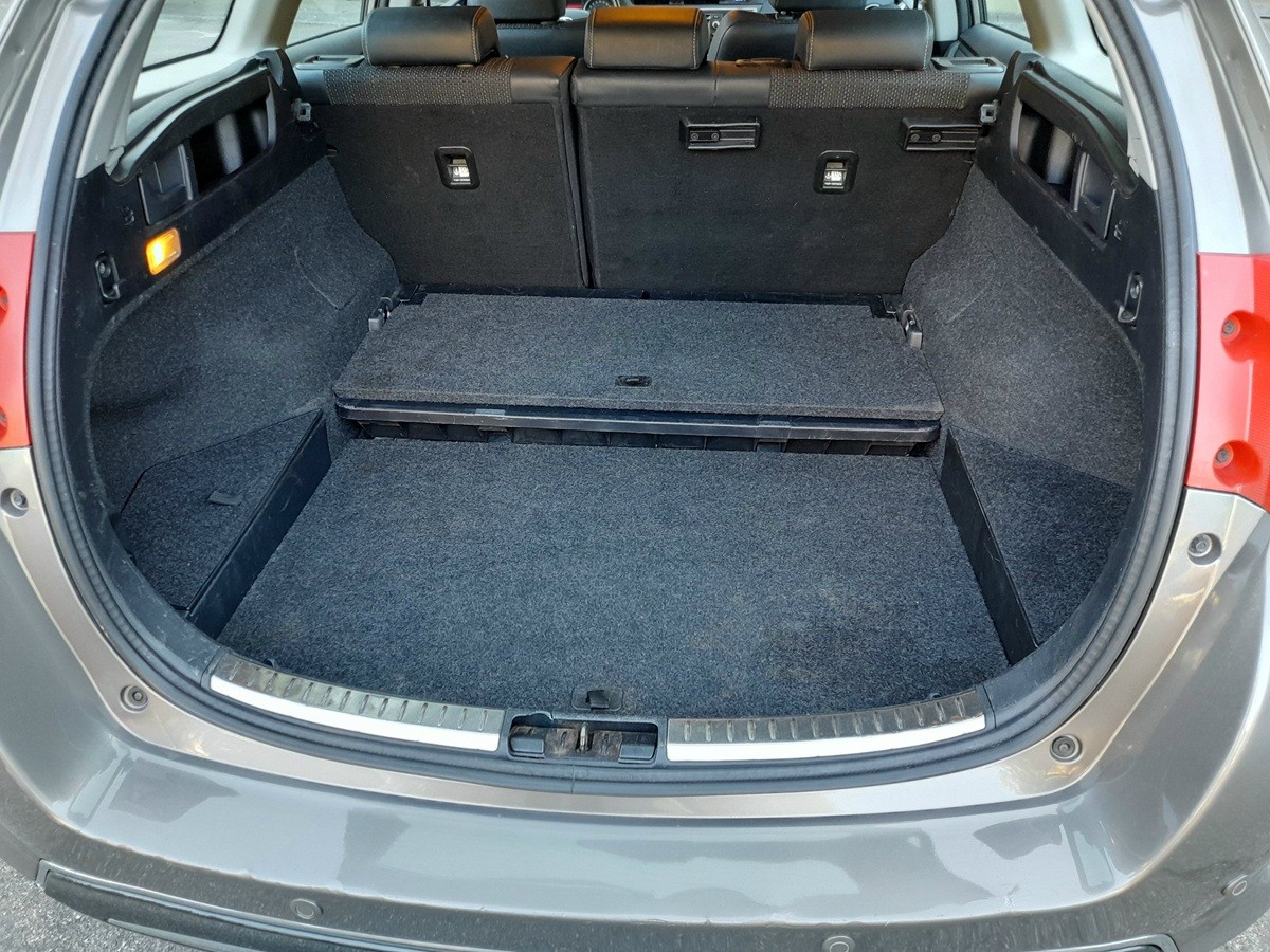 TOYOTA Auris Touring Sports 1.8 16V HSD Linea Sol-image-9