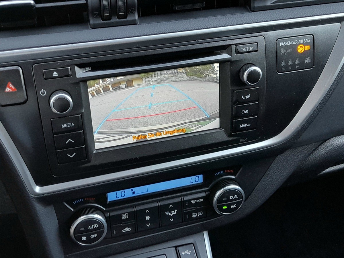 TOYOTA Auris Touring Sports 1.8 16V HSD Linea Sol-image-7