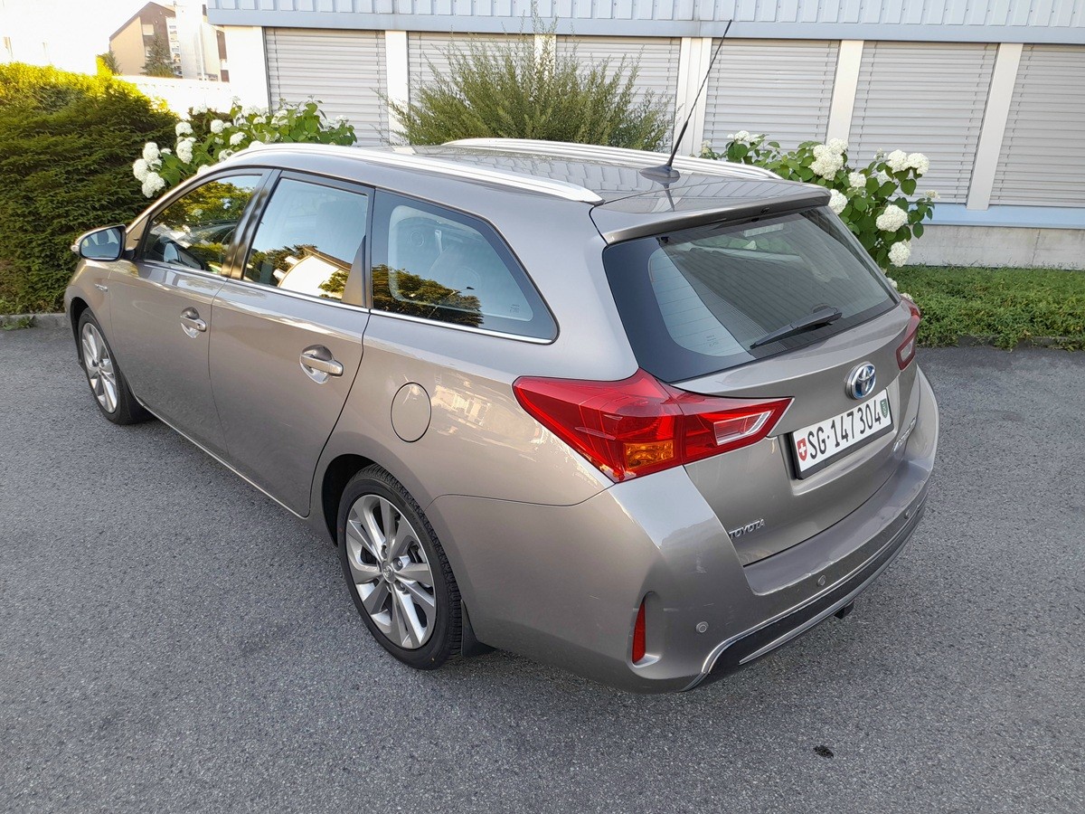 TOYOTA Auris Touring Sports 1.8 16V HSD Linea Sol-image-2