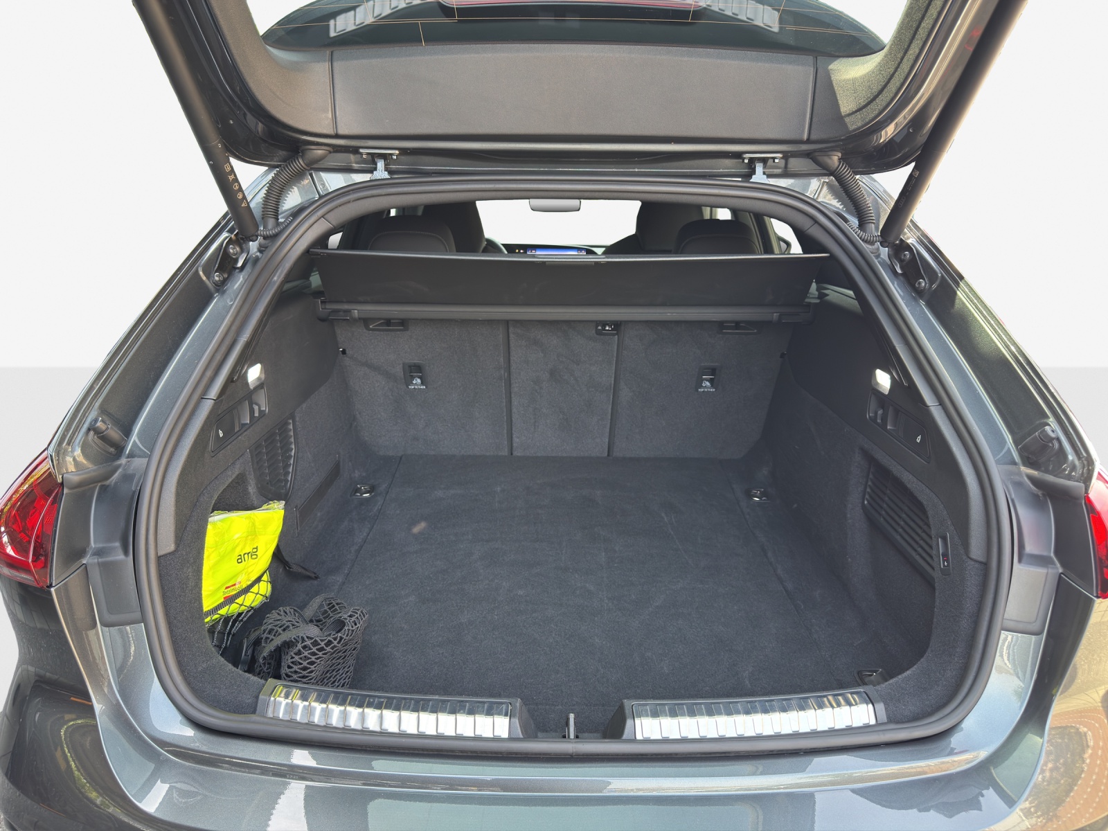AUDI A5 Avant TDI quattro 150 kW S tronic-image-12
