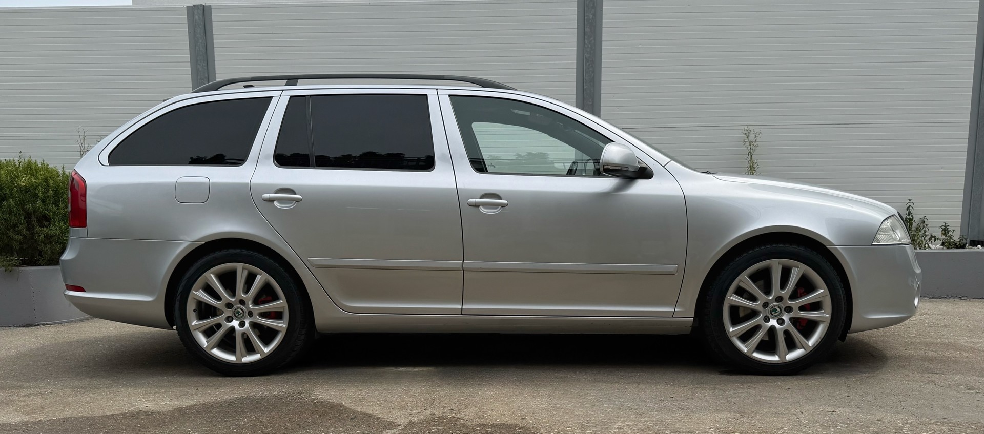SKODA Octavia 2.0 TDI RS DSG-image-2
