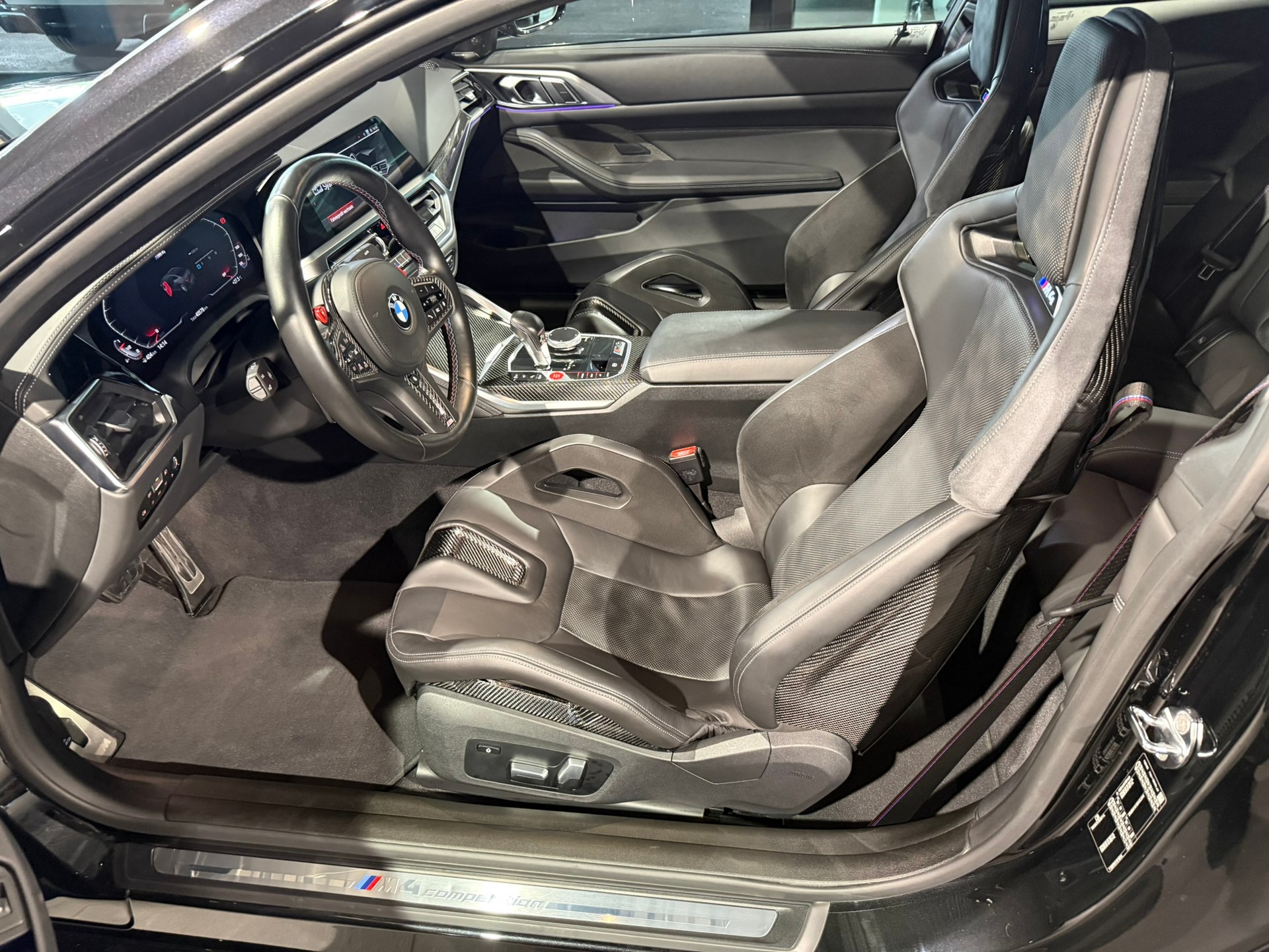 BMW M4 Coupé Competition-image-13