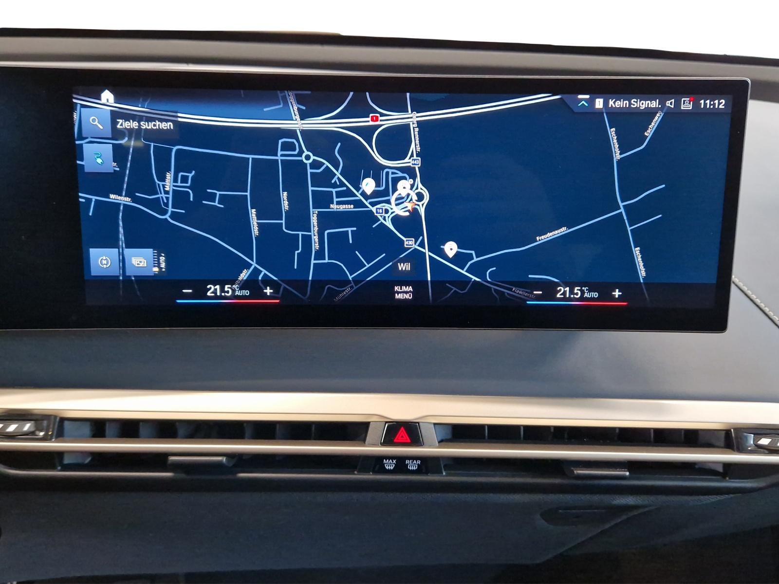 BMW iX xDrive50 Sport-image-21