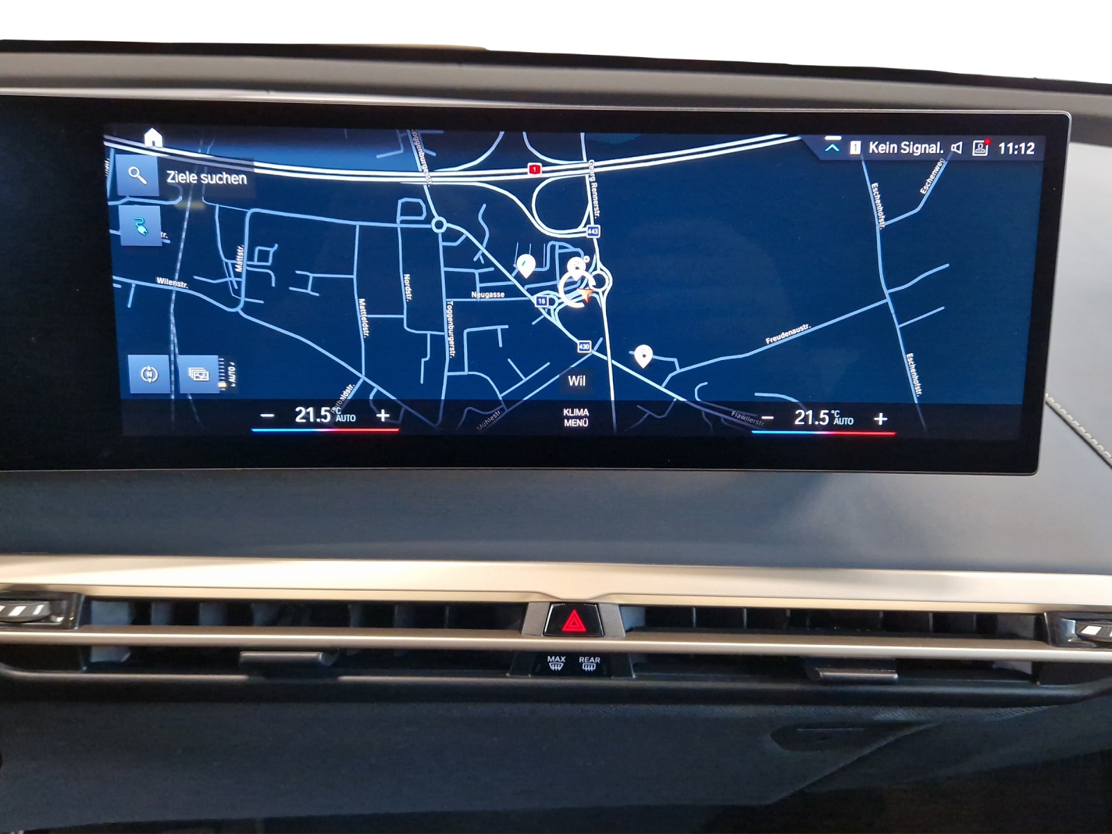 BMW iX xDrive50 Sport-image-19