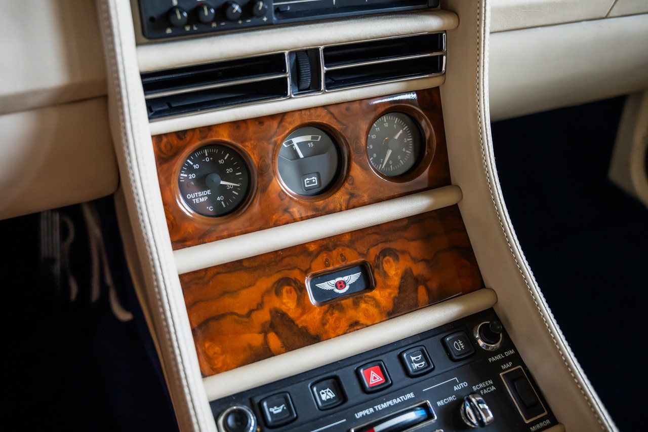 BENTLEY Turbo R LWB-image-25