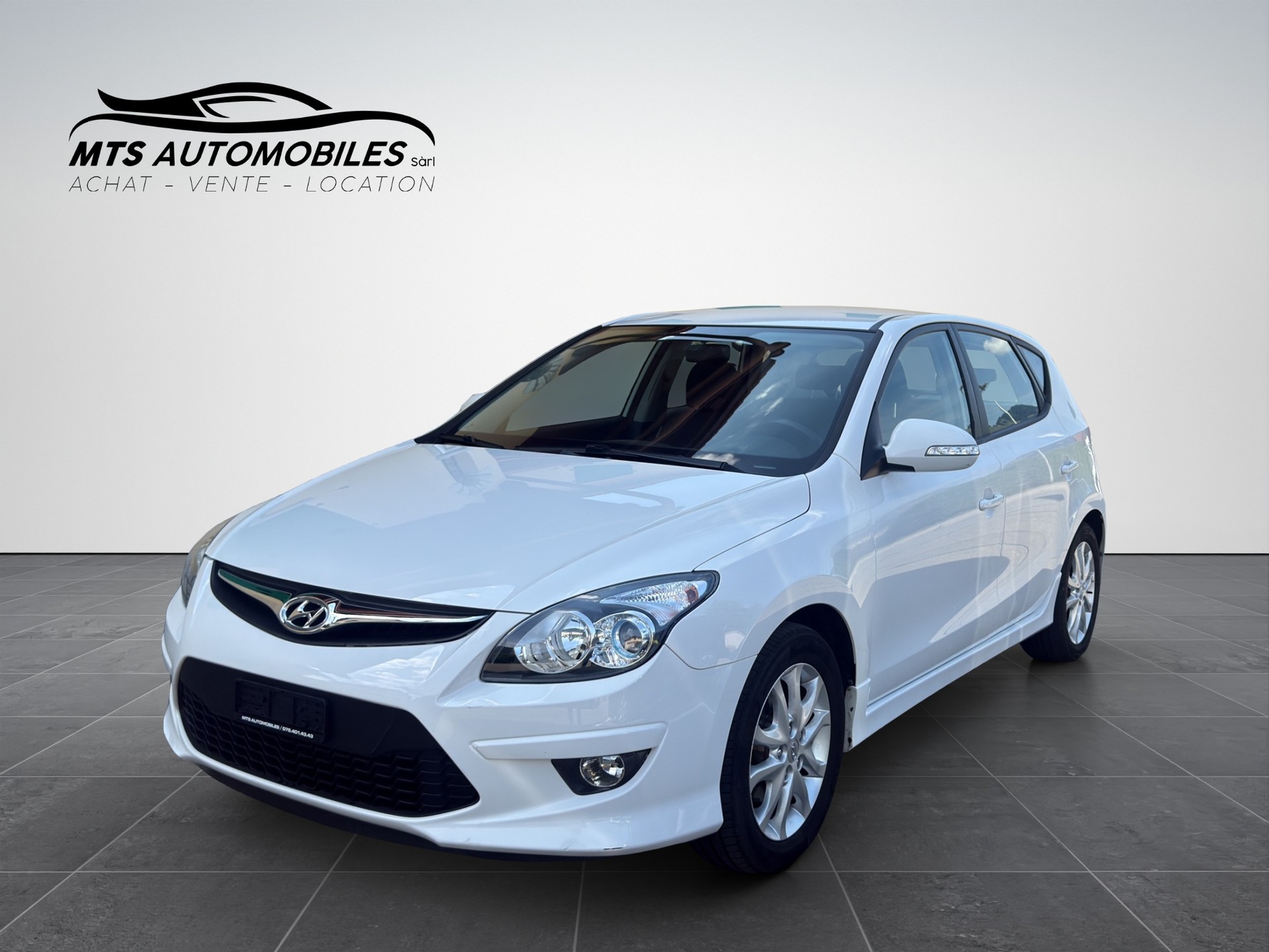HYUNDAI i30 1.6 Swiss Plus Edition-image-0