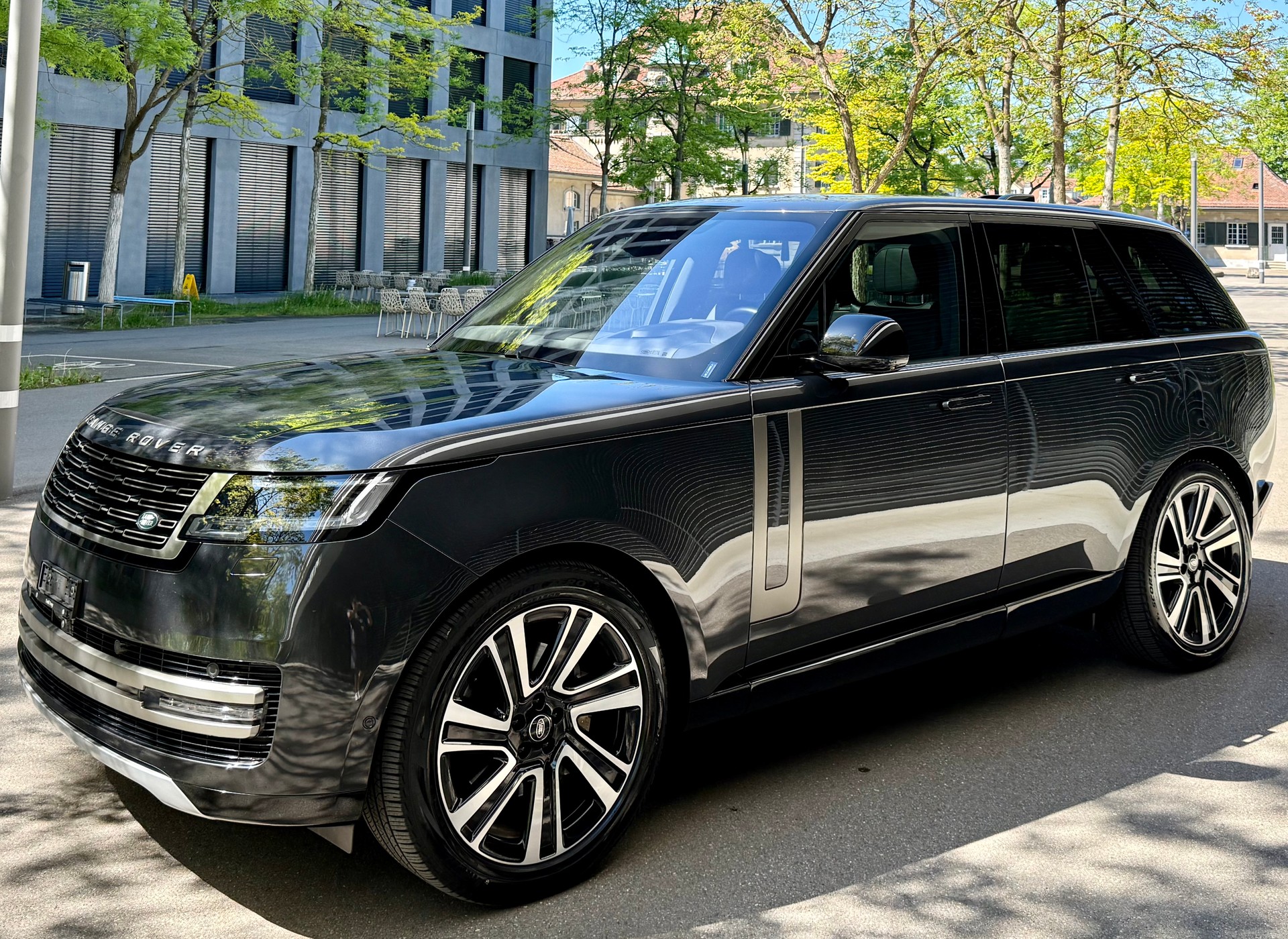 LAND ROVER Range Rover D300 3.0D I6 MHEV SE Automatic-image-2