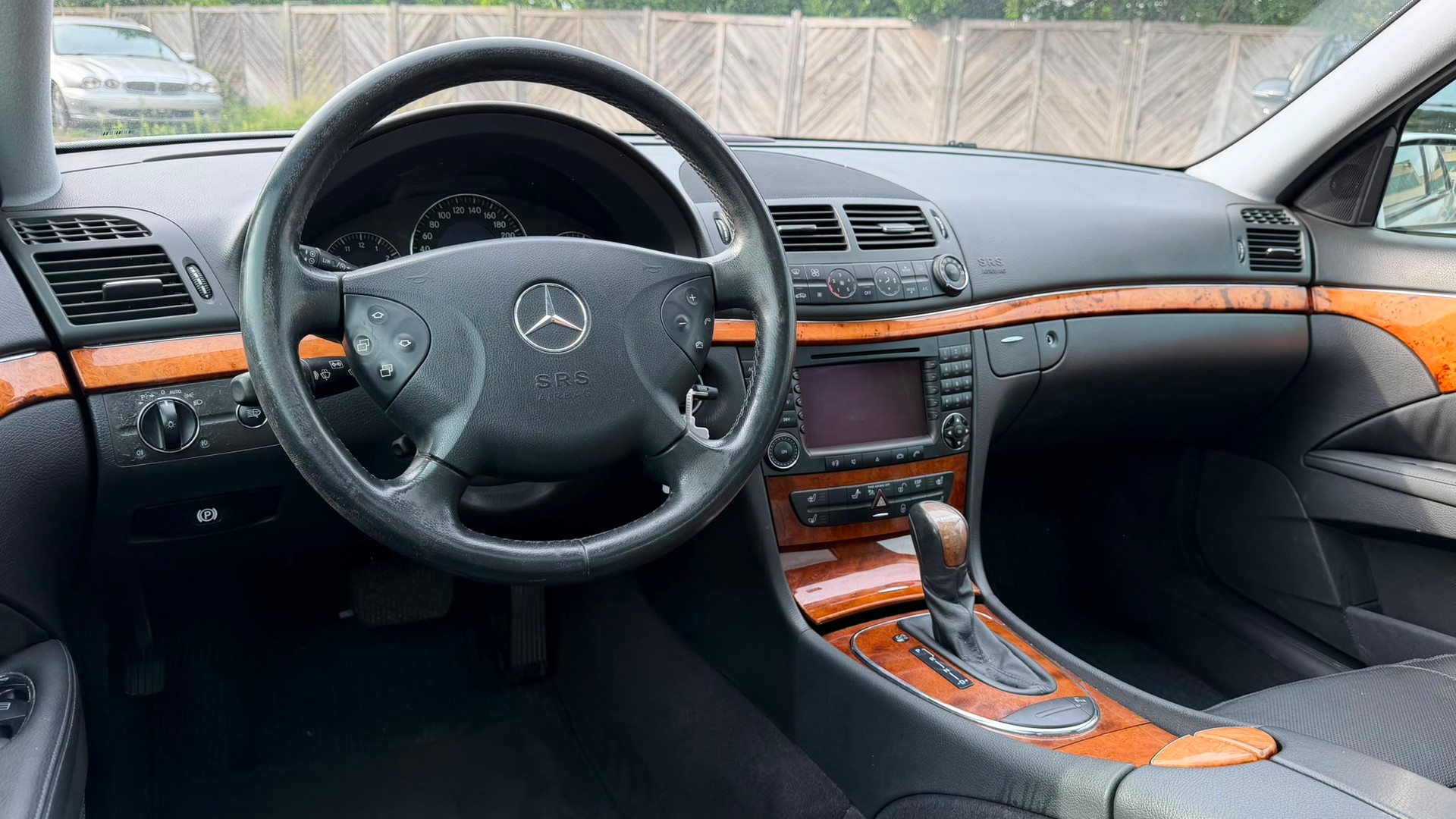 MERCEDES-BENZ E 280 CDI Classic 4Matic Automatic-image-9