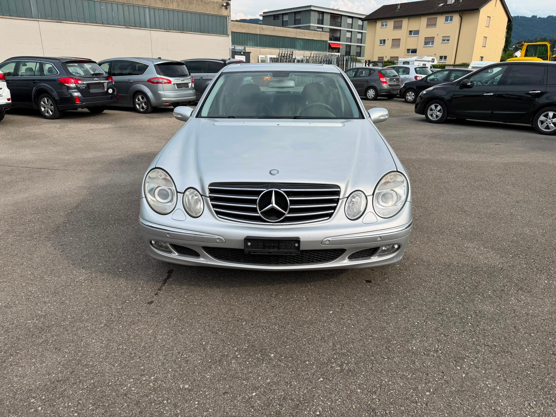 MERCEDES-BENZ E 280 CDI Classic 4Matic Automatic-showroom-element-1