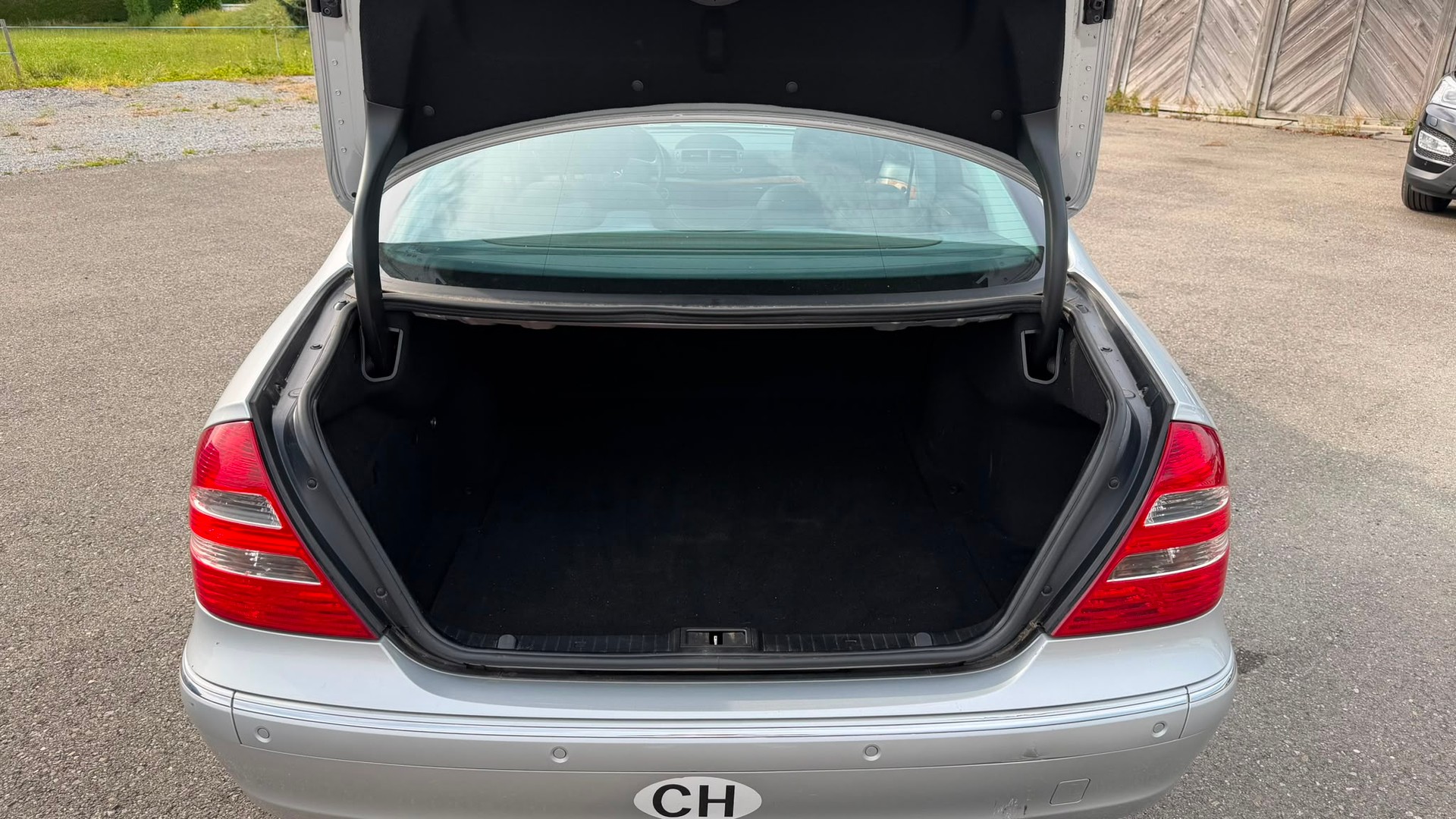 MERCEDES-BENZ E 280 CDI Classic 4Matic Automatic-image-8