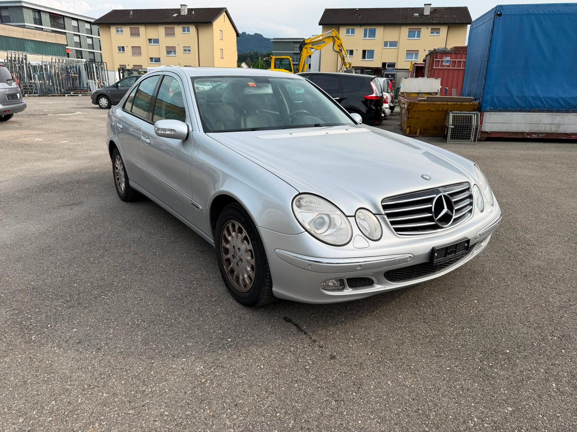 MERCEDES-BENZ E 280 CDI Classic 4Matic Automatic-showroom-element-2