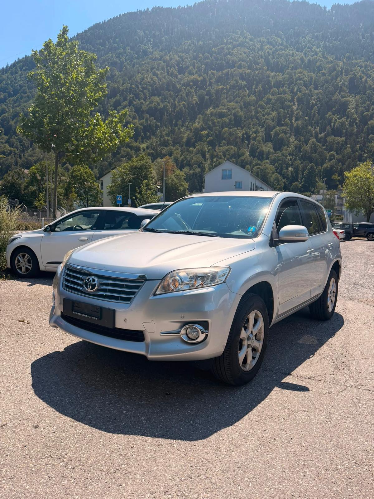 TOYOTA RAV-4 2.0 16V-image-1
