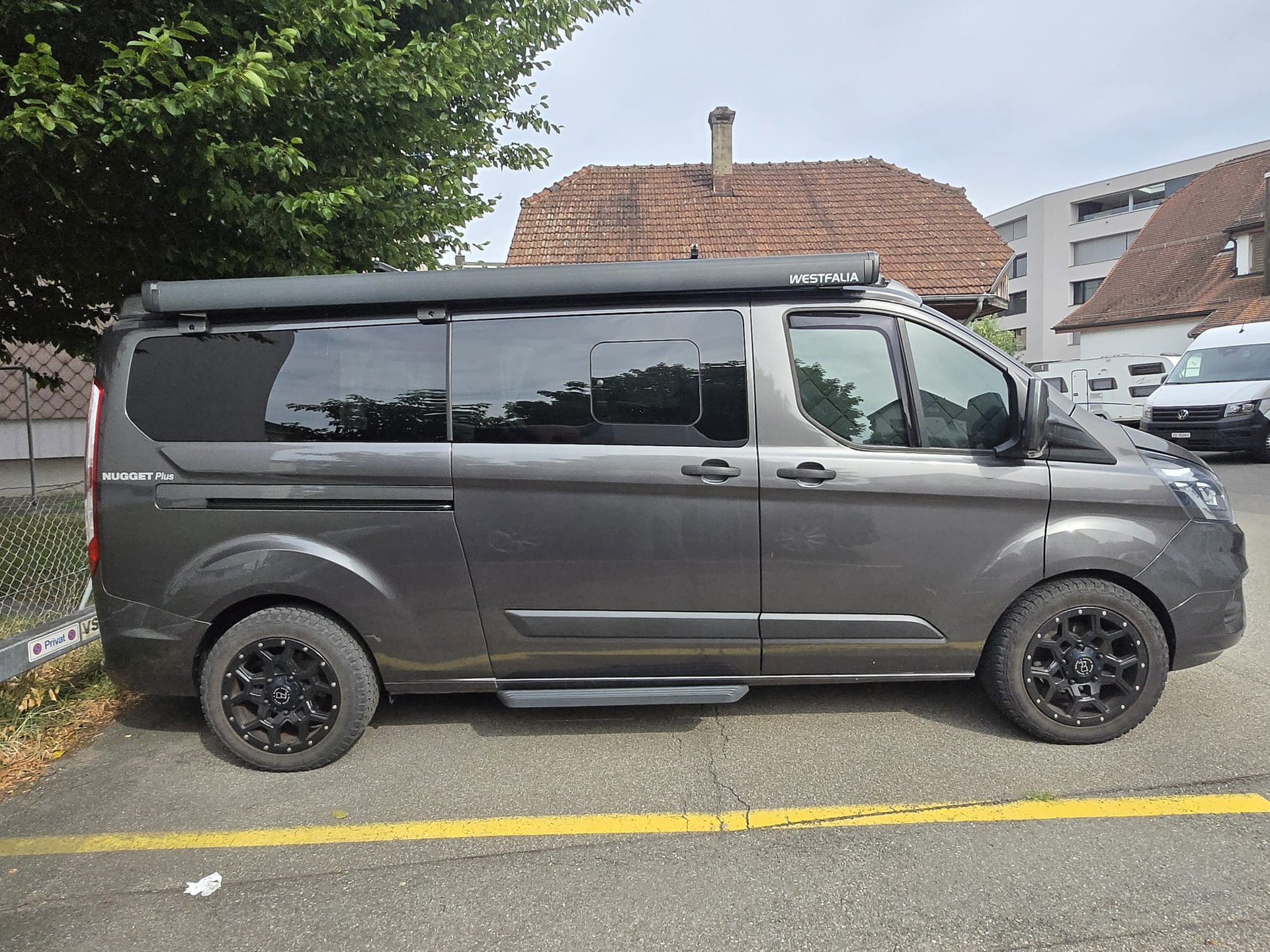 FORD Nugget Plus-image-1