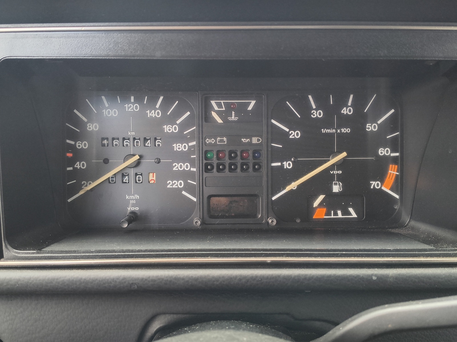 VW Golf Cabriolet 1800 (GL)-image-7