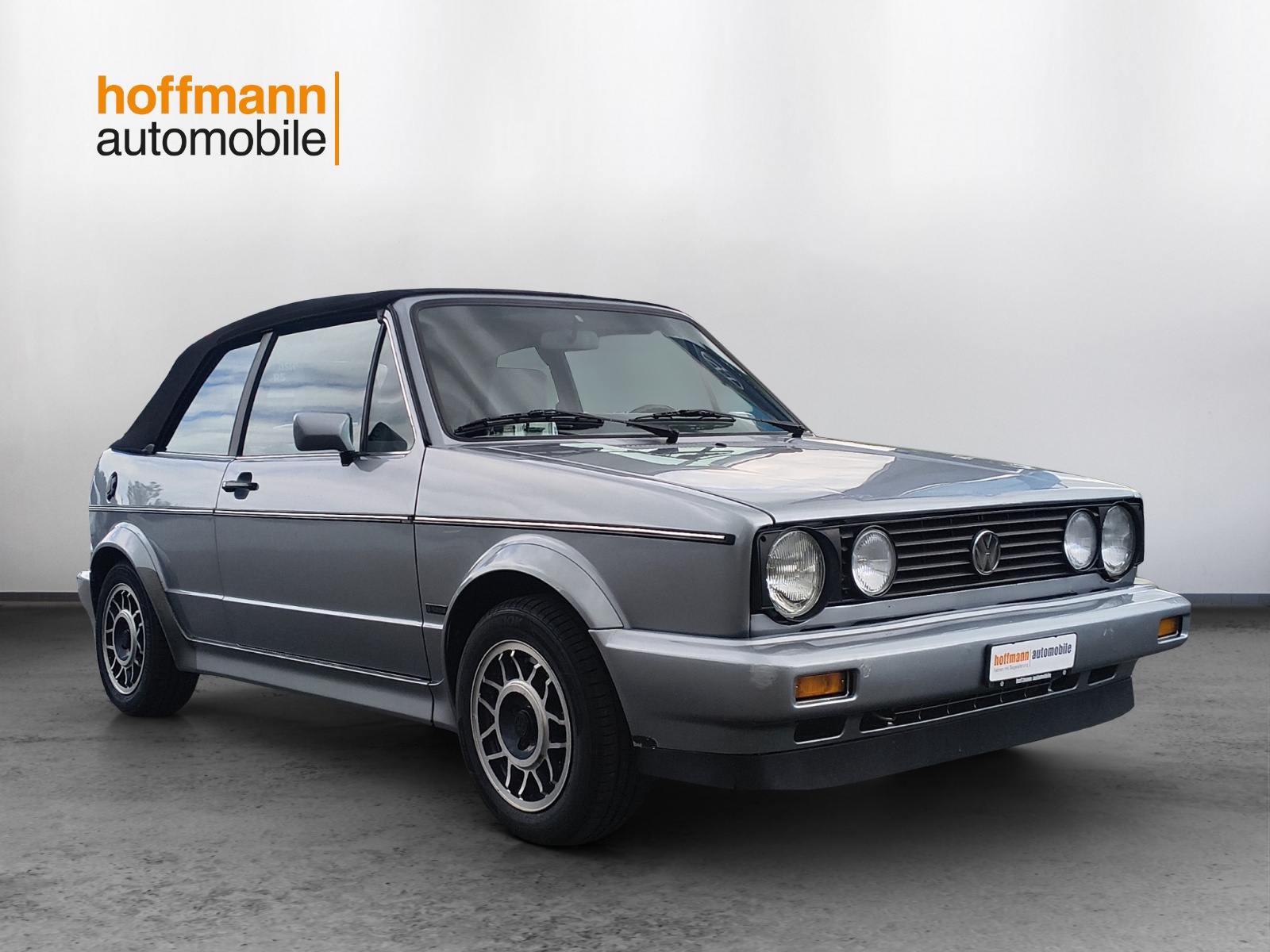 VW Golf Cabriolet 1800 (GL)-showroom-element-2