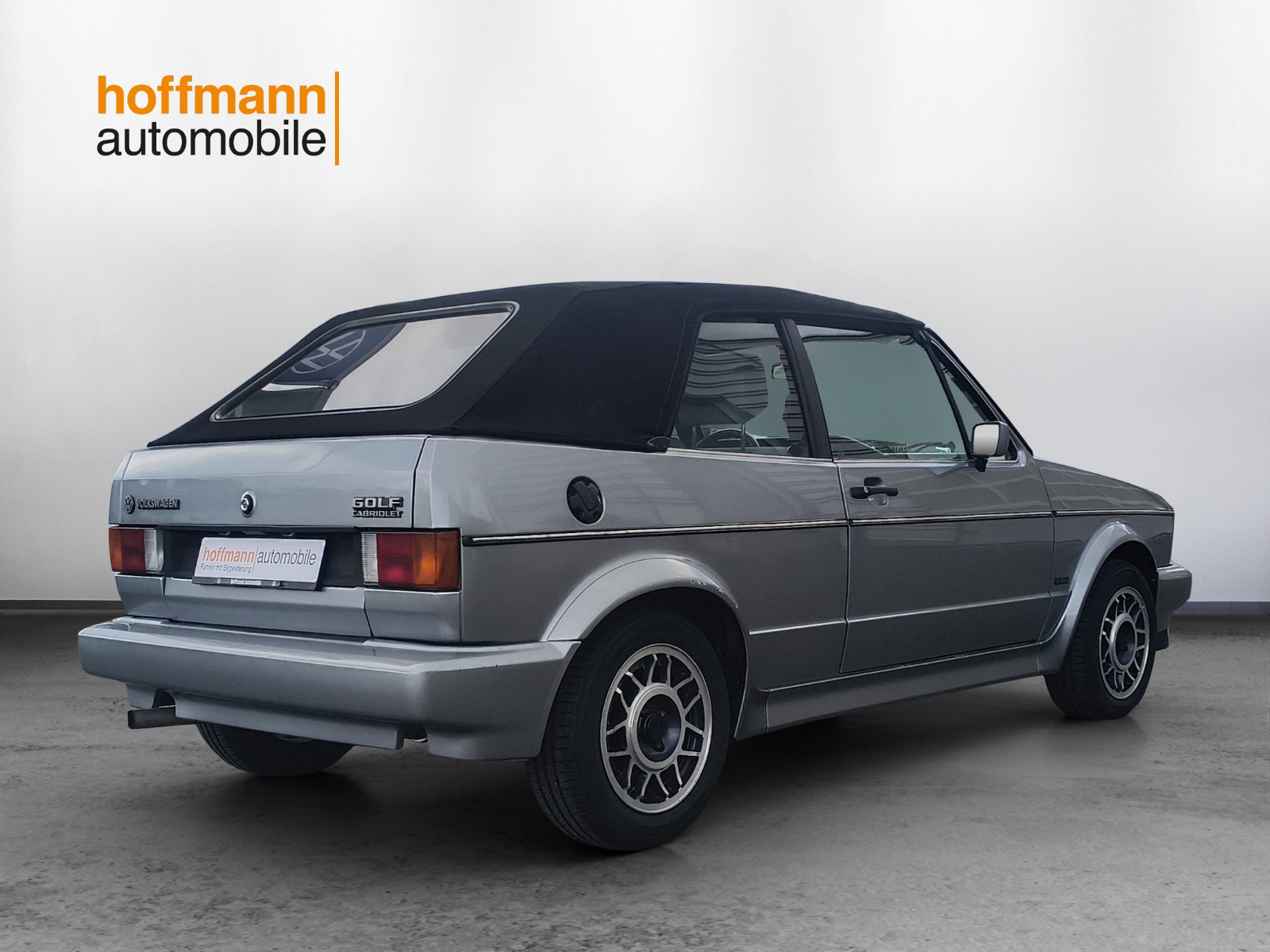 VW Golf Cabriolet 1800 (GL)-showroom-element-3