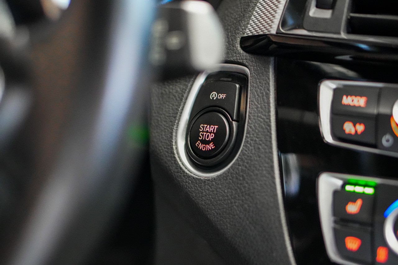 BMW M140i xDrive Steptronic-image-27