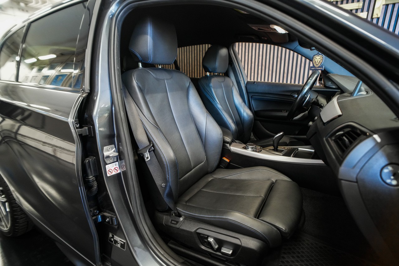 BMW M140i xDrive Steptronic-image-14