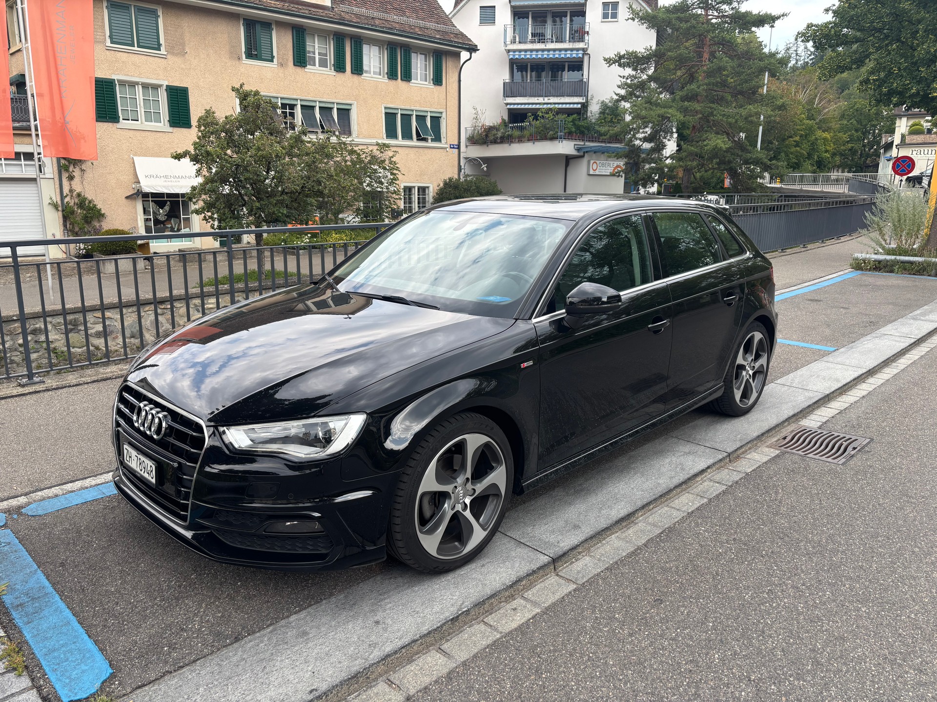 AUDI Sportback A3 1.4 TFSI S line-image-0