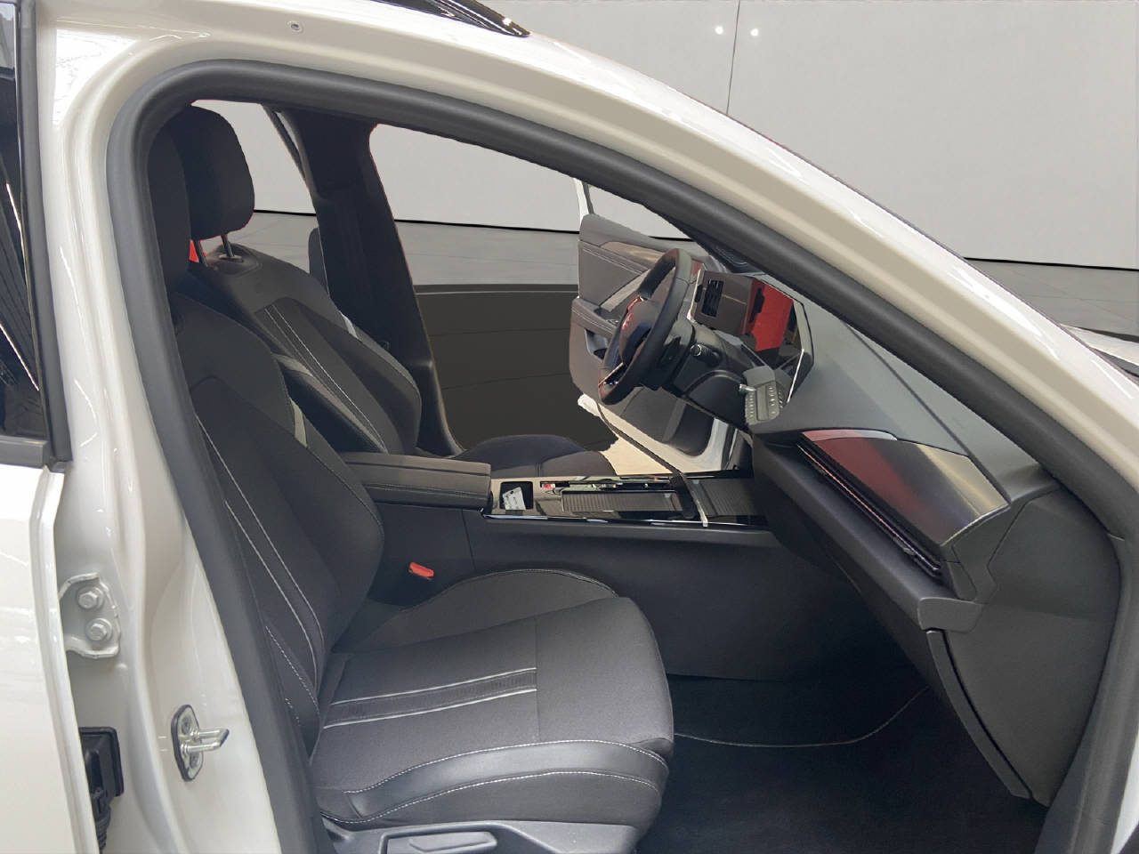 OPEL Astra Sports Tourer 1.6 T PHEV 180 GS-image-14