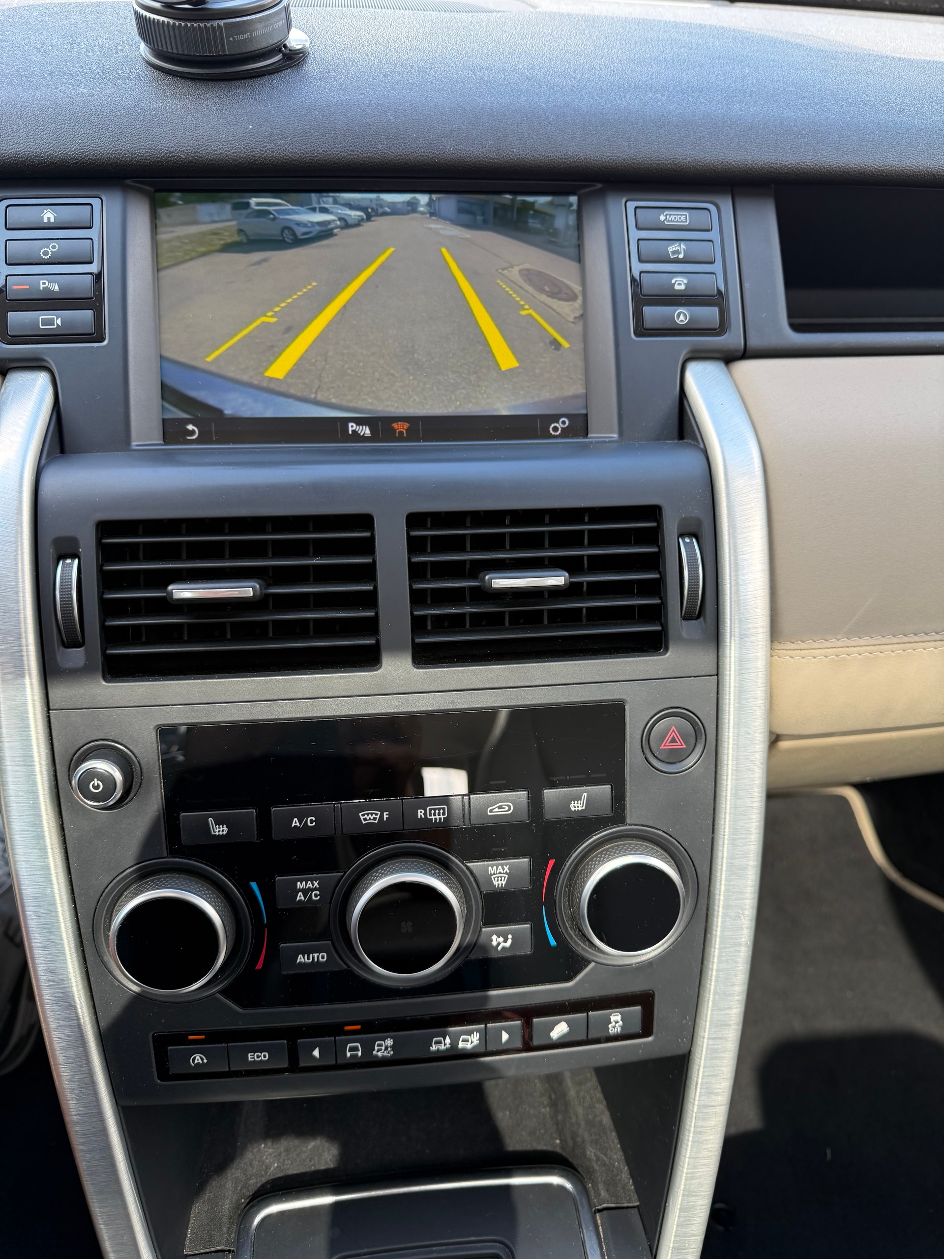 LAND ROVER Discovery Sport 2.0 TD4 Pure AT9-image-7