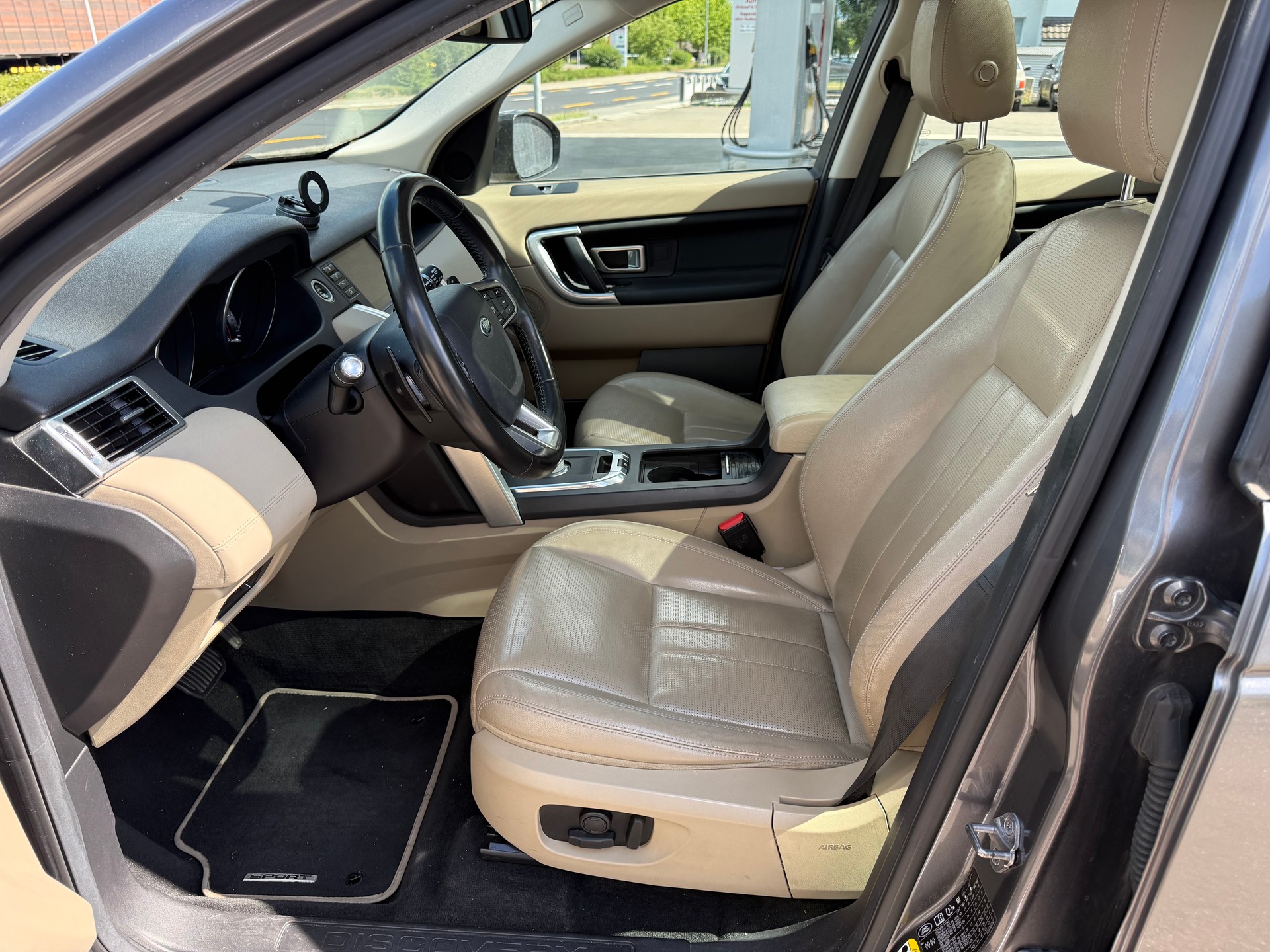 LAND ROVER Discovery Sport 2.0 TD4 Pure AT9-image-8