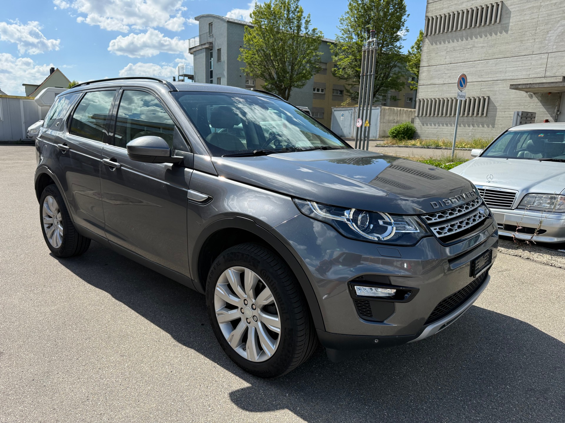LAND ROVER Discovery Sport 2.0 TD4 Pure AT9-image-2