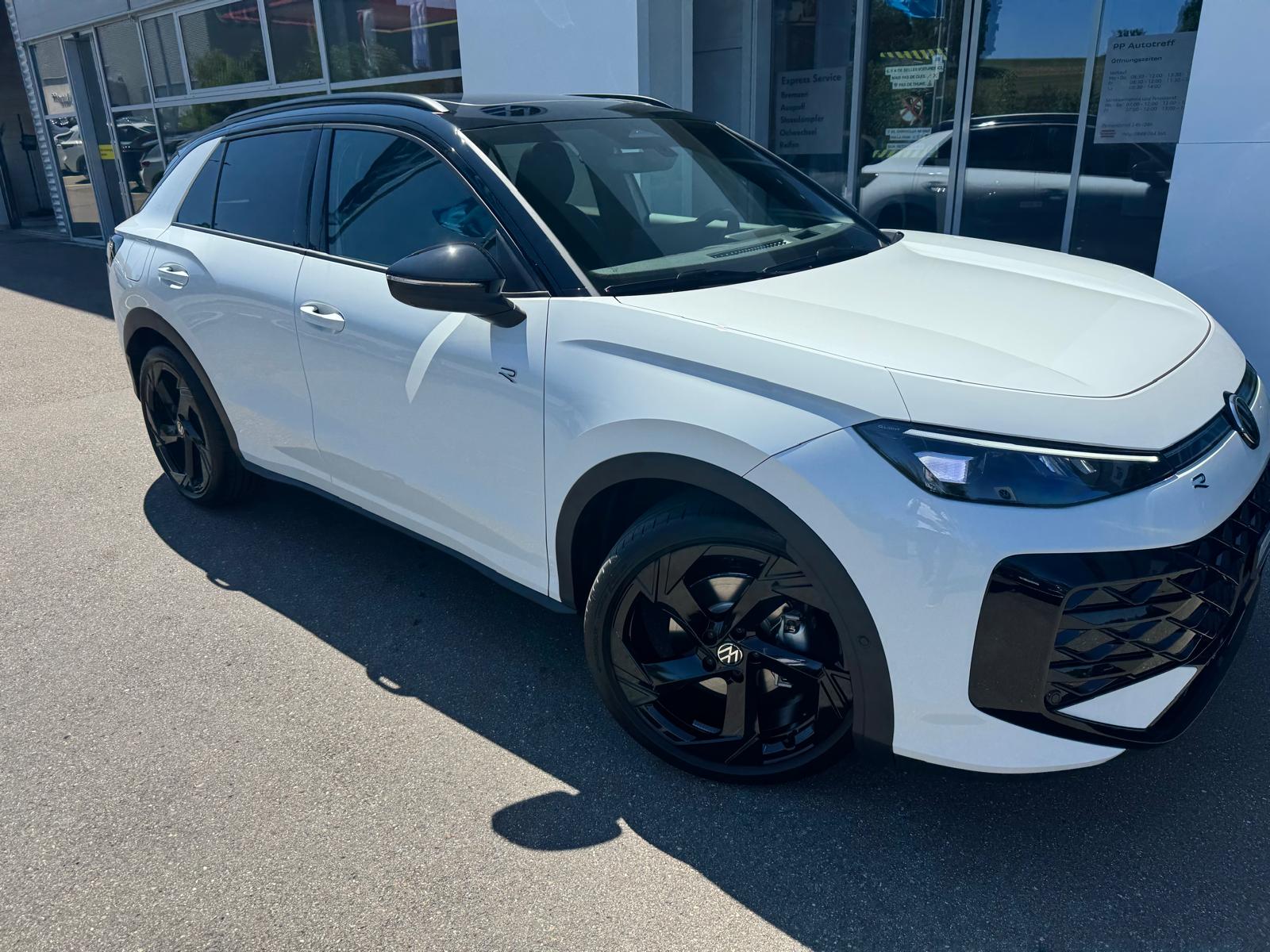 VW T-Roc 1.5 eTSI mHEV R-Line DSG-image-1