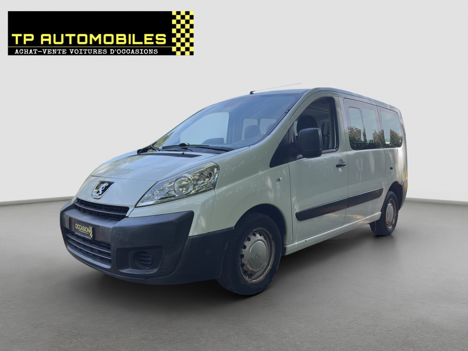 PEUGEOT Expert Tepee 1.6 HDi Confort L1 6 PLACES-image-0