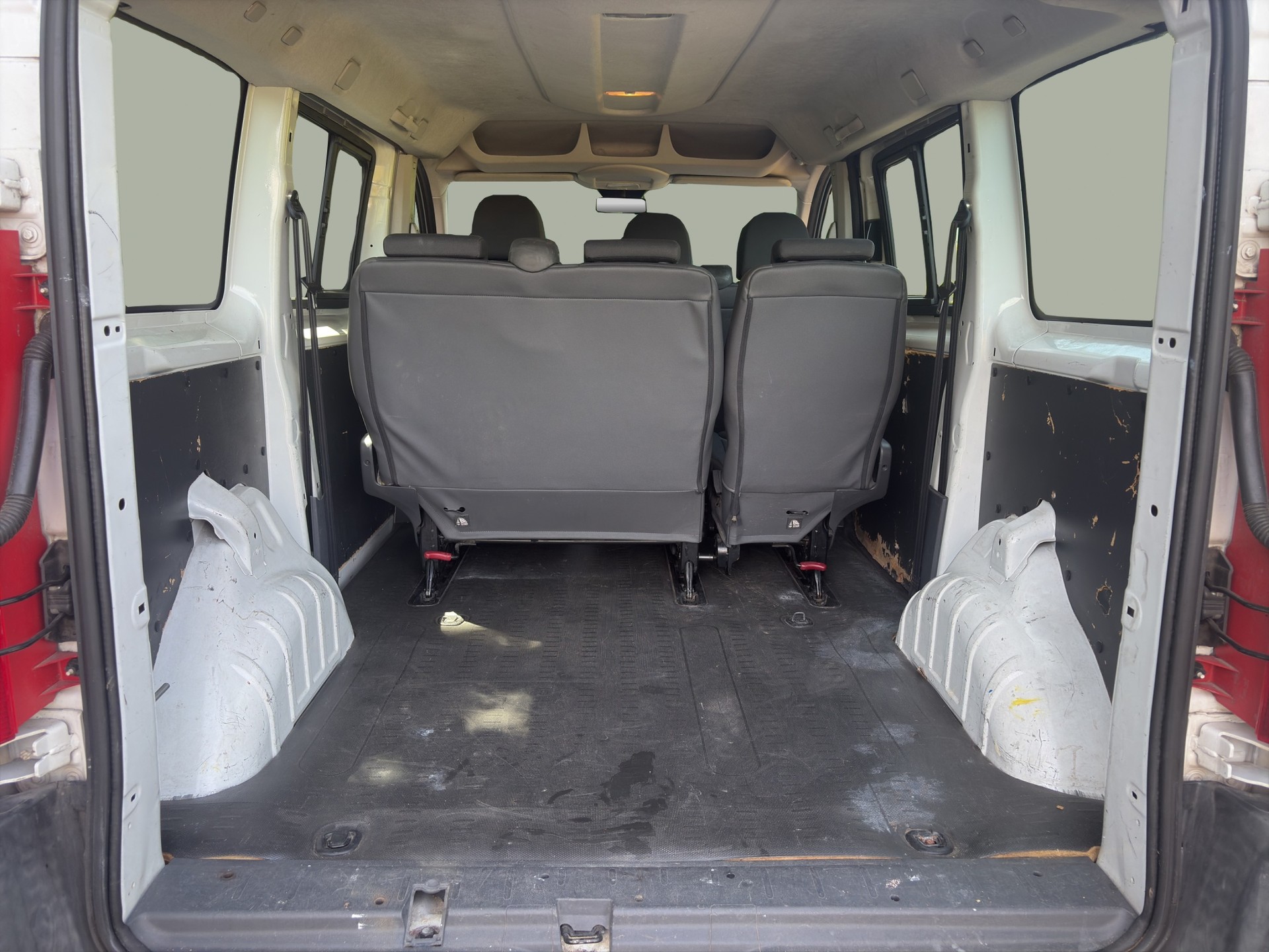 PEUGEOT Expert Tepee 1.6 HDi Confort L1 6 PLACES-image-11