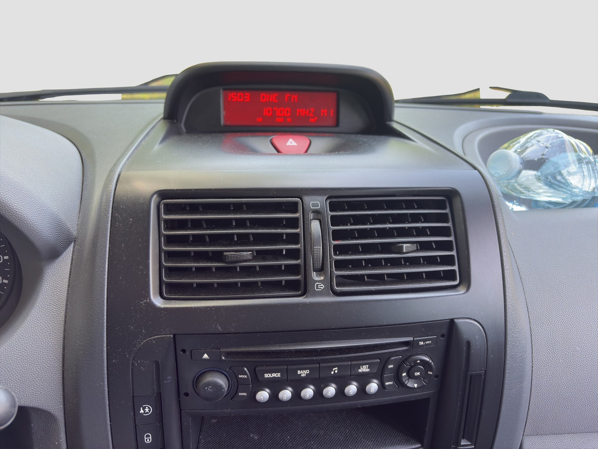 PEUGEOT Expert Tepee 1.6 HDi Confort L1 6 PLACES-image-13