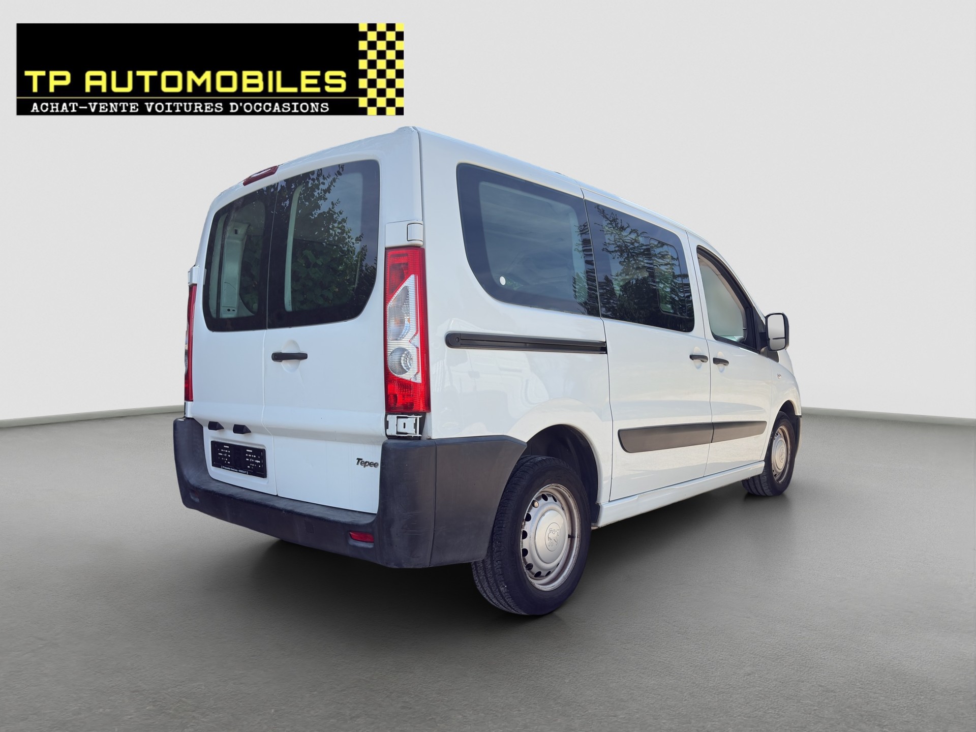 PEUGEOT Expert Tepee 1.6 HDi Confort L1 6 PLACES-image-4