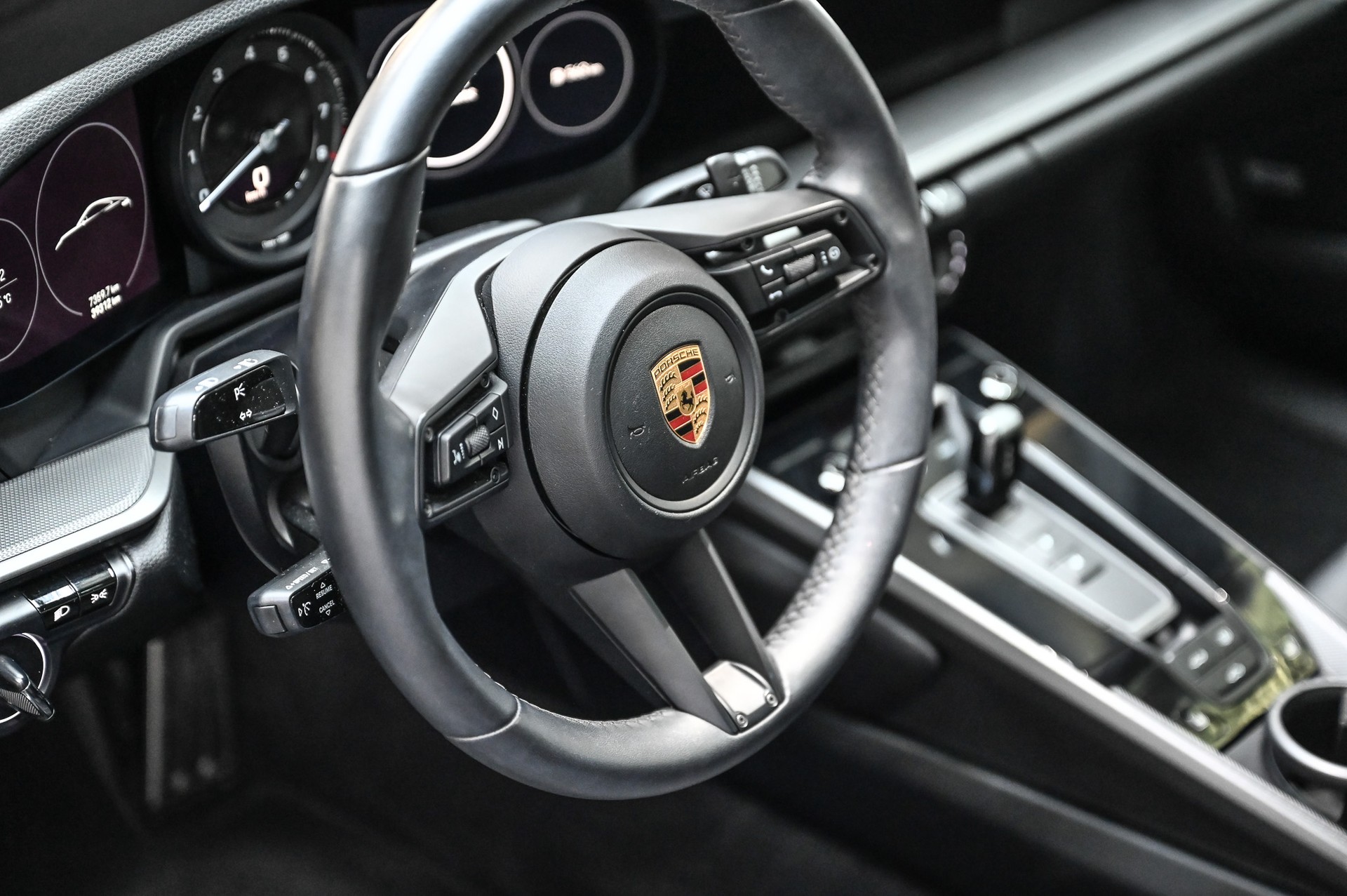 PORSCHE 911 Carrera 4S PDK-image-17