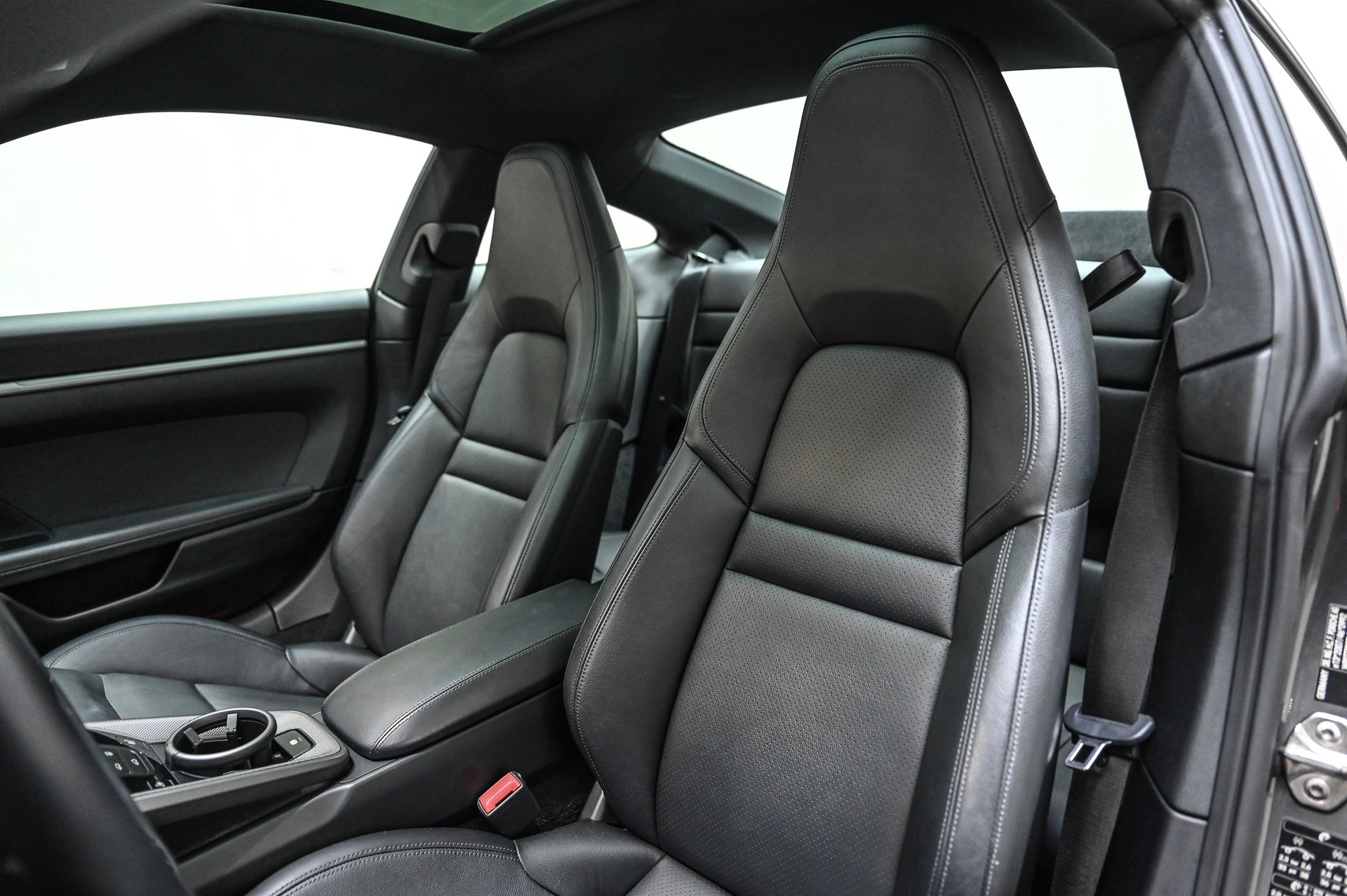 PORSCHE 911 Carrera 4S PDK-image-23