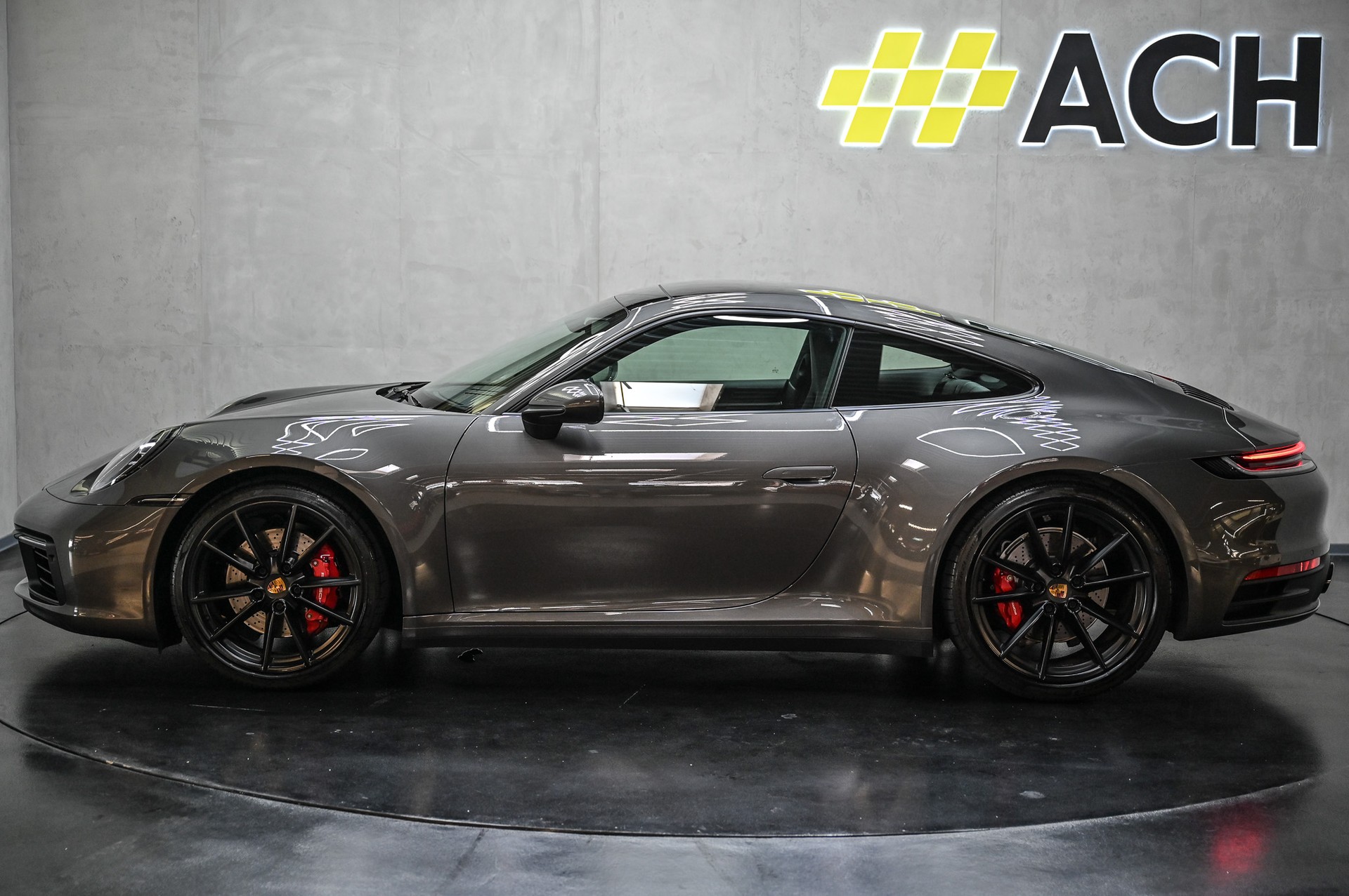 PORSCHE 911 Carrera 4S PDK-image-4