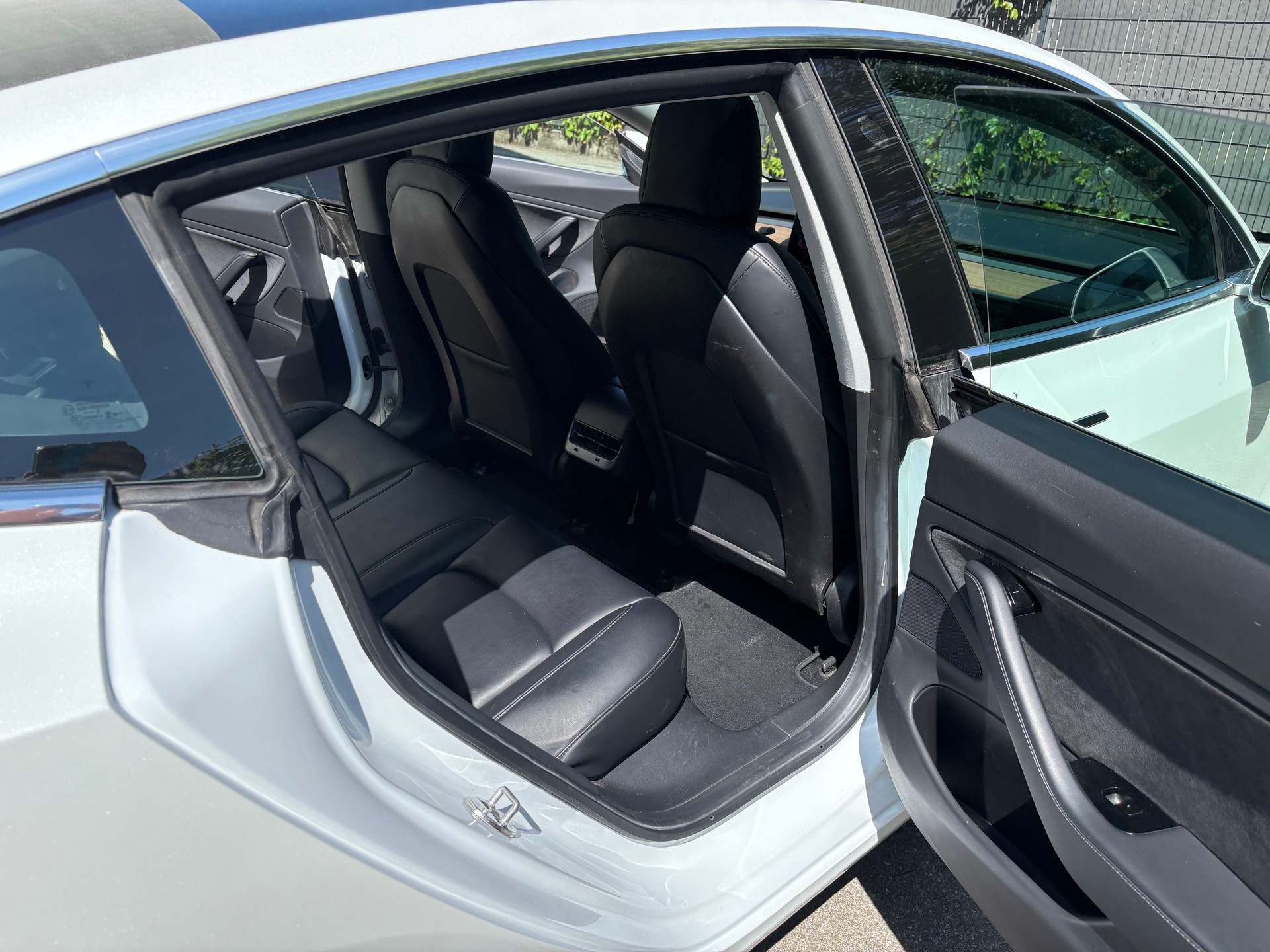 TESLA AWD Long Range Dual Motor-image-5