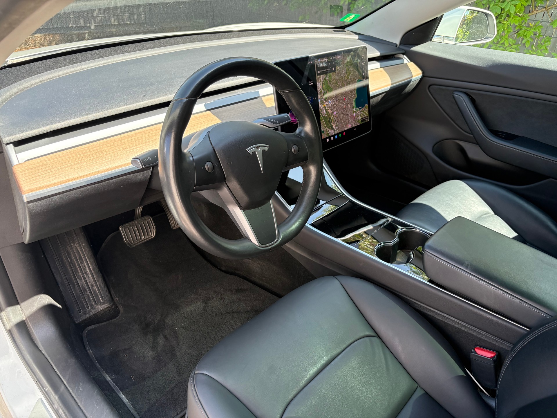 TESLA AWD Long Range Dual Motor-image-4