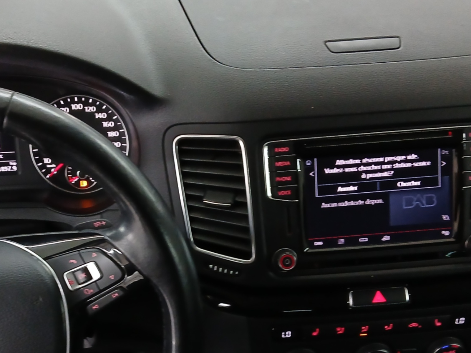 VW Sharan 2.0 TDI BMT Comfortline 4Motion DSG-image-8