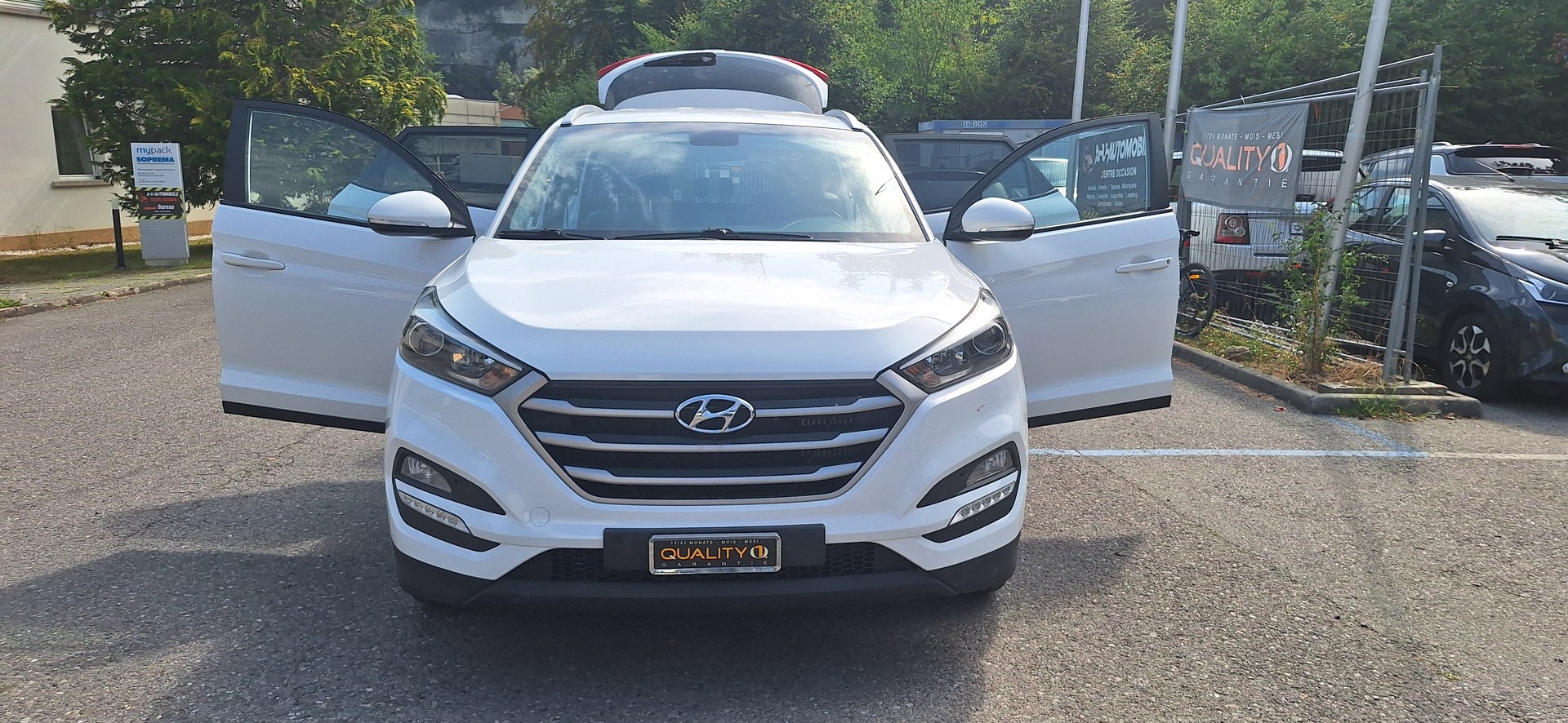 HYUNDAI Tucson 2.0 CRDI Vertex 4WD Automatic-image-13
